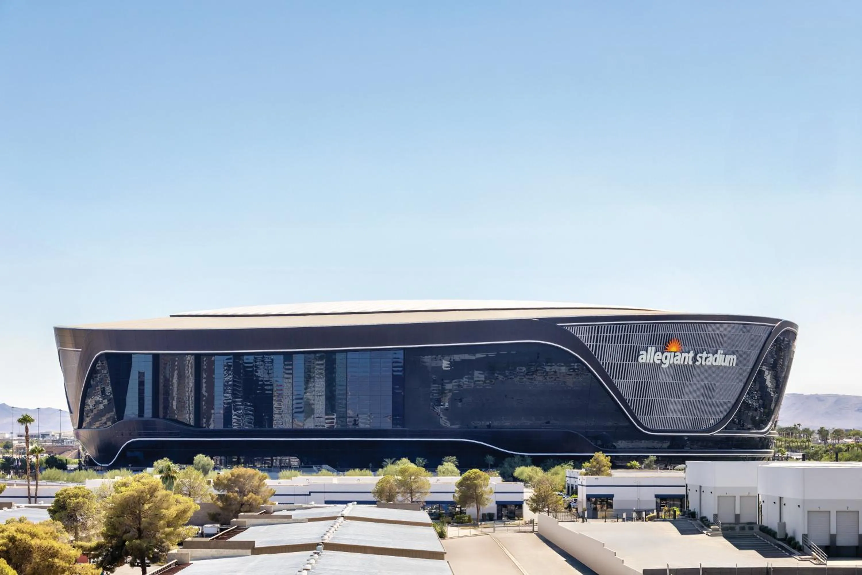 Restaurant/places to eat in Hampton Inn Tropicana