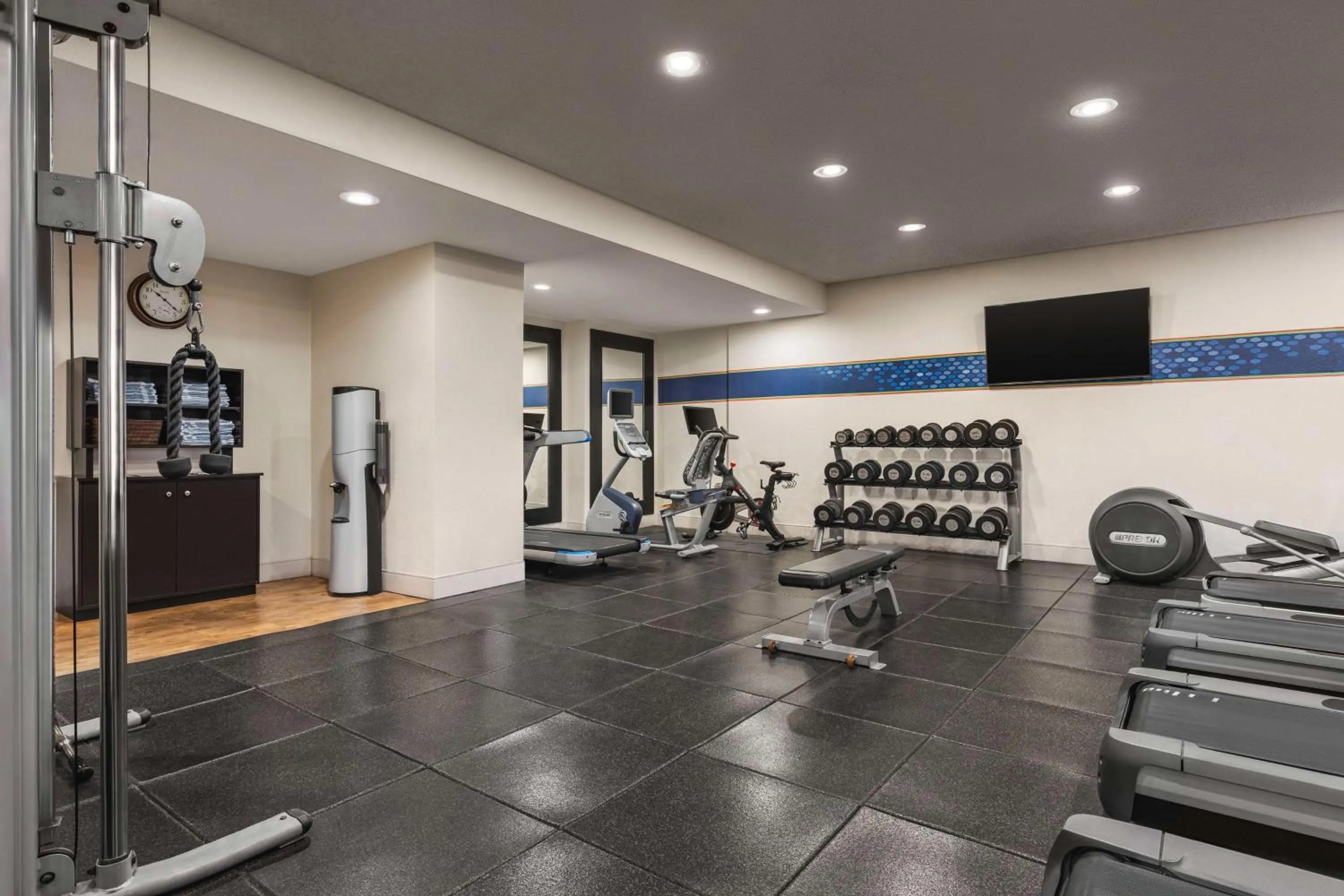 Fitness centre/facilities in Hampton Inn Tropicana