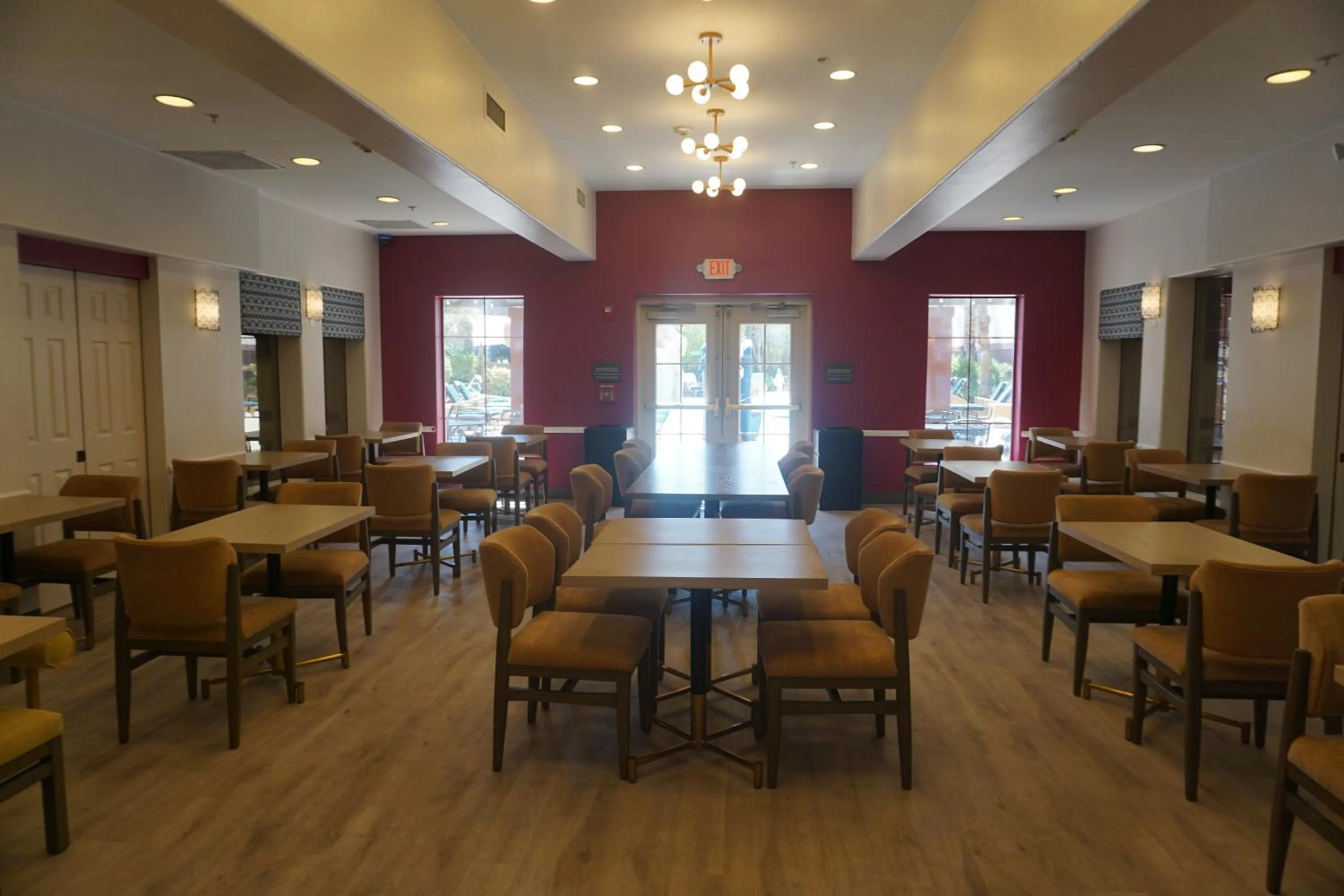 Breakfast in Hampton Inn Tropicana