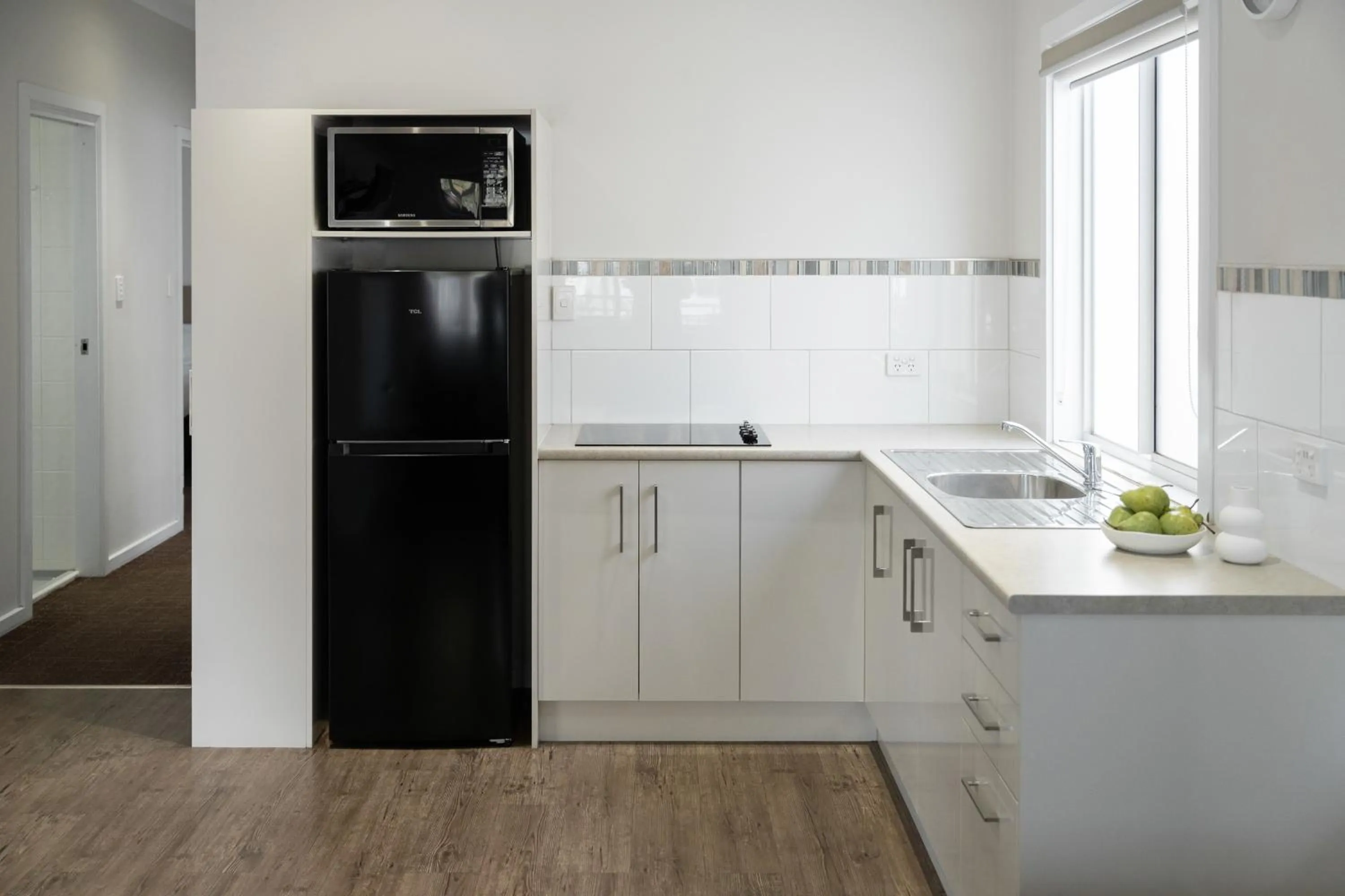 Kitchen or kitchenette in Highway 1 Holiday & Lifestyle Park