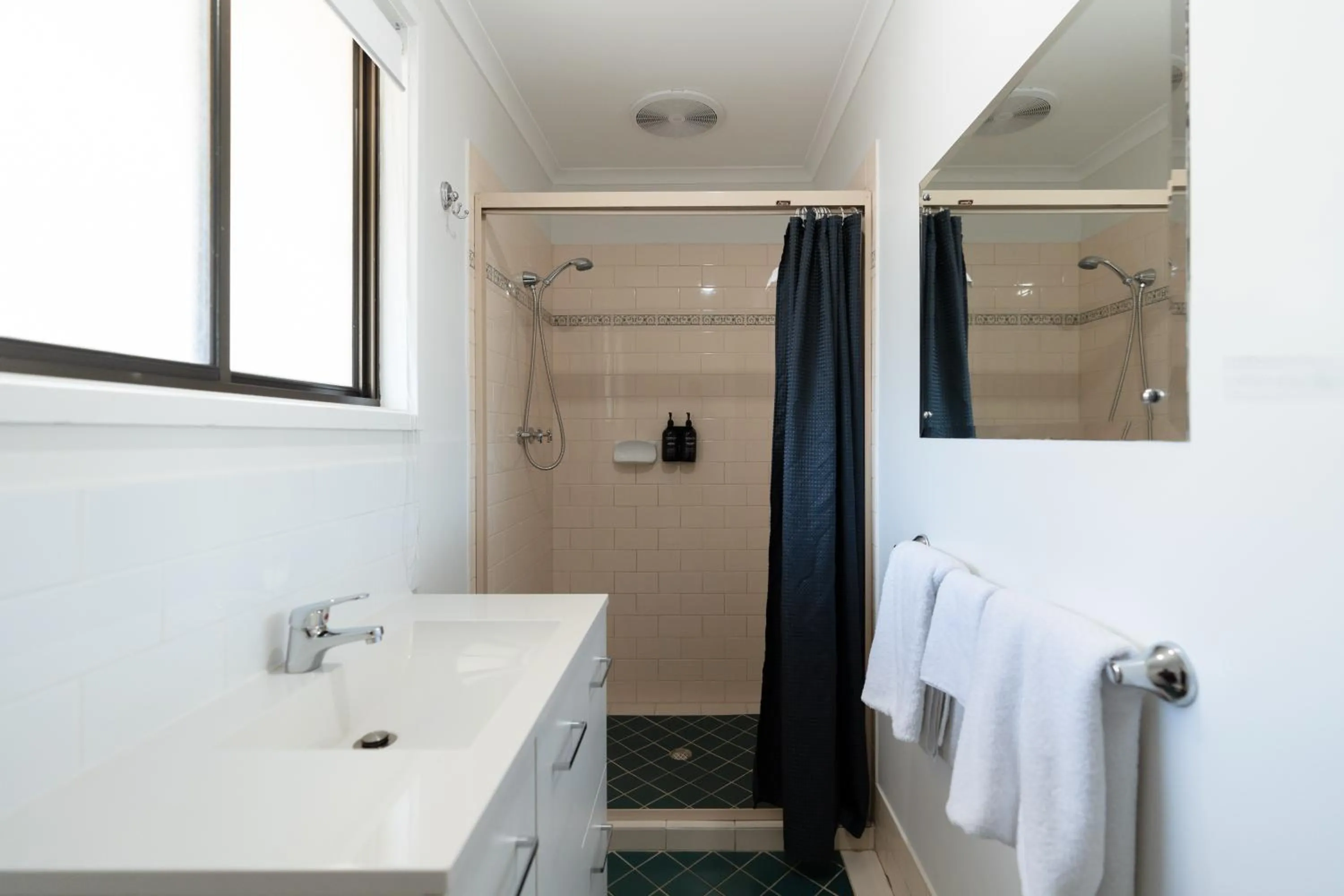 Shower in Highway 1 Holiday & Lifestyle Park