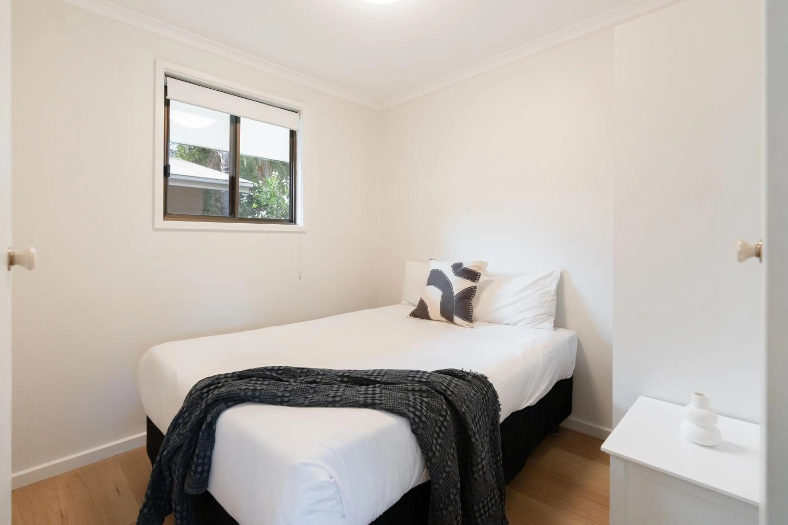 Bedroom, Bed in Highway 1 Holiday & Lifestyle Park