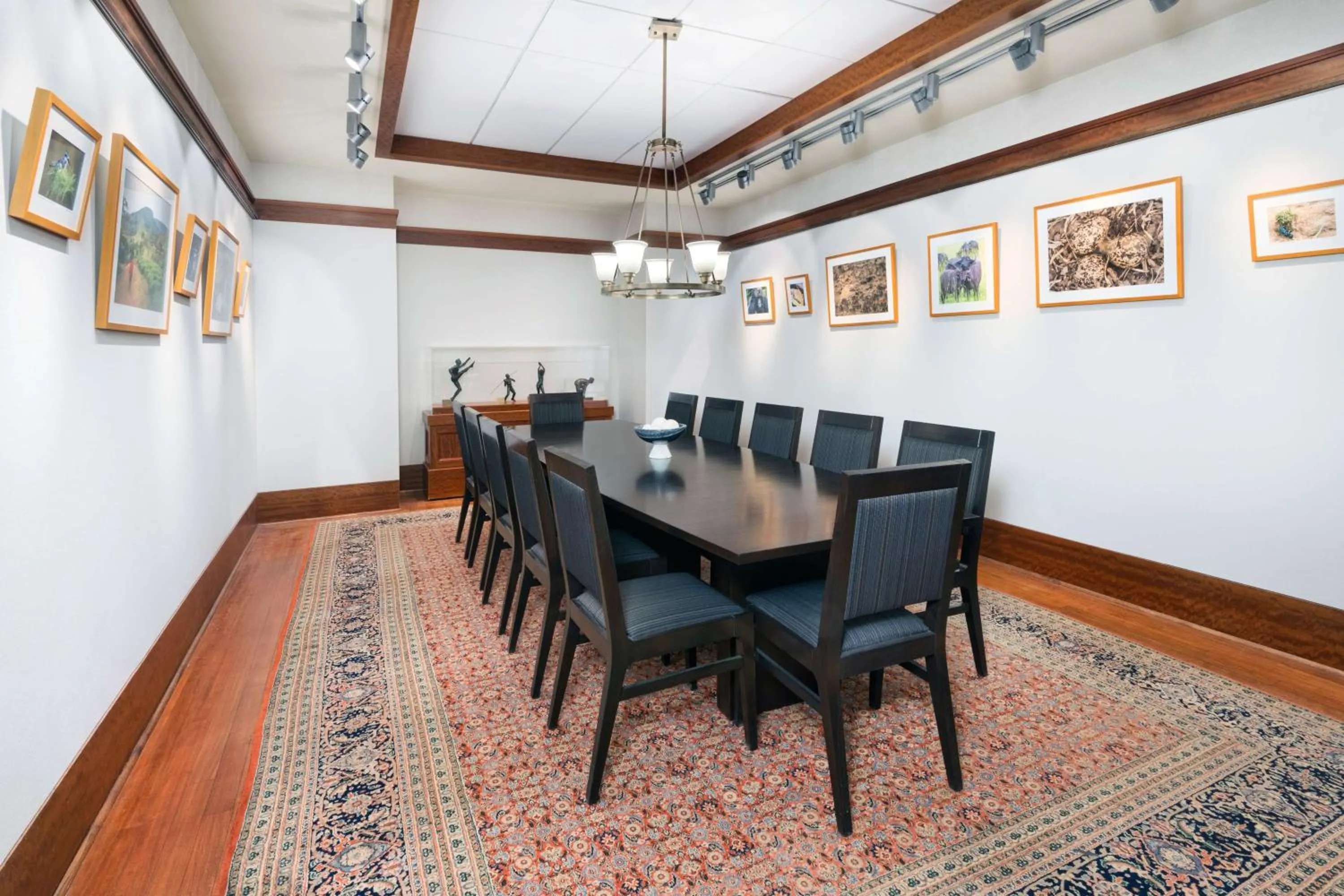 Meeting/conference room in The Inn at Penn, A Hilton Hotel