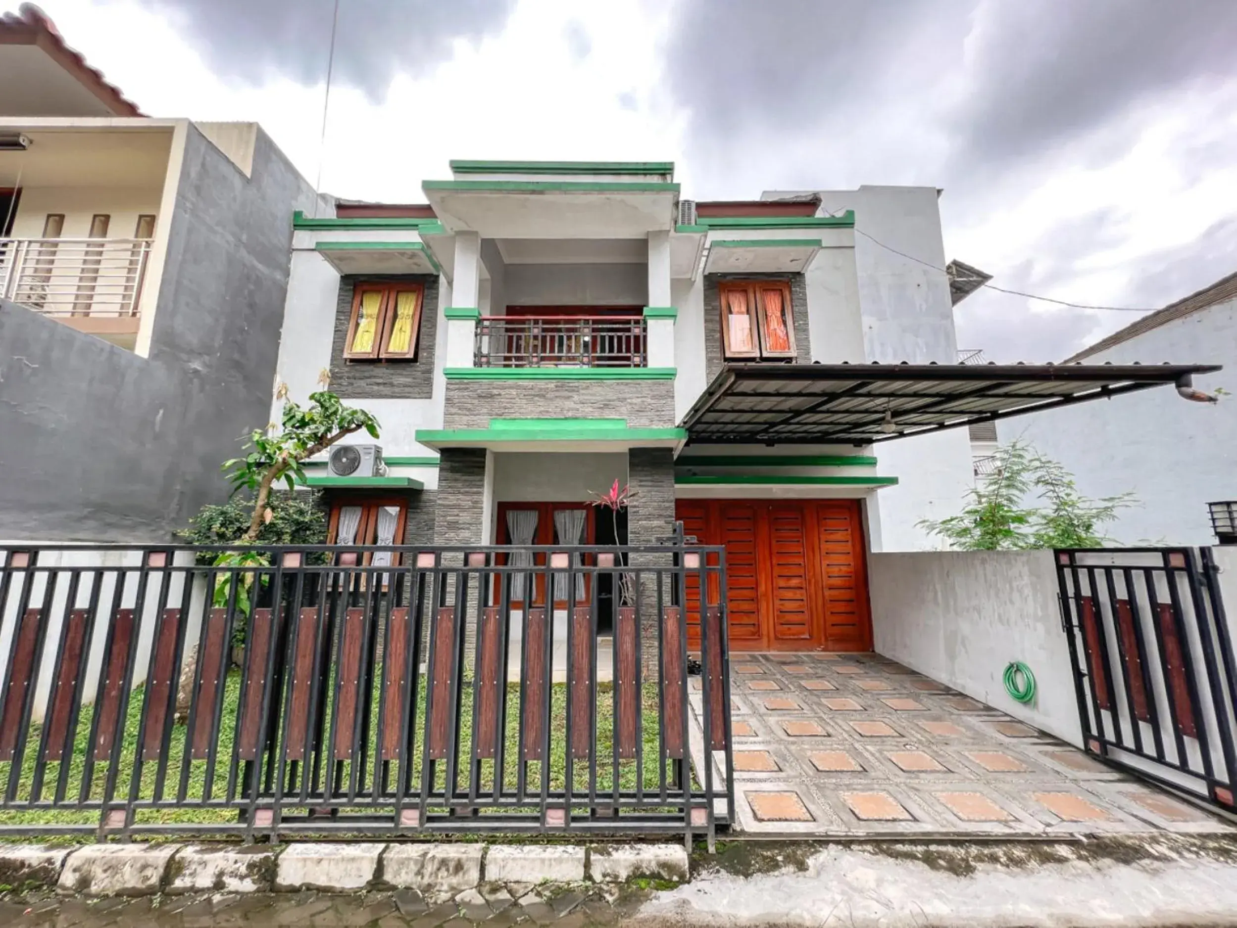Homestay Simply Homy Jogja dekat Ambarukmo plaza Homestay Simply Homy Jogja dekat Ambarukmo plaza