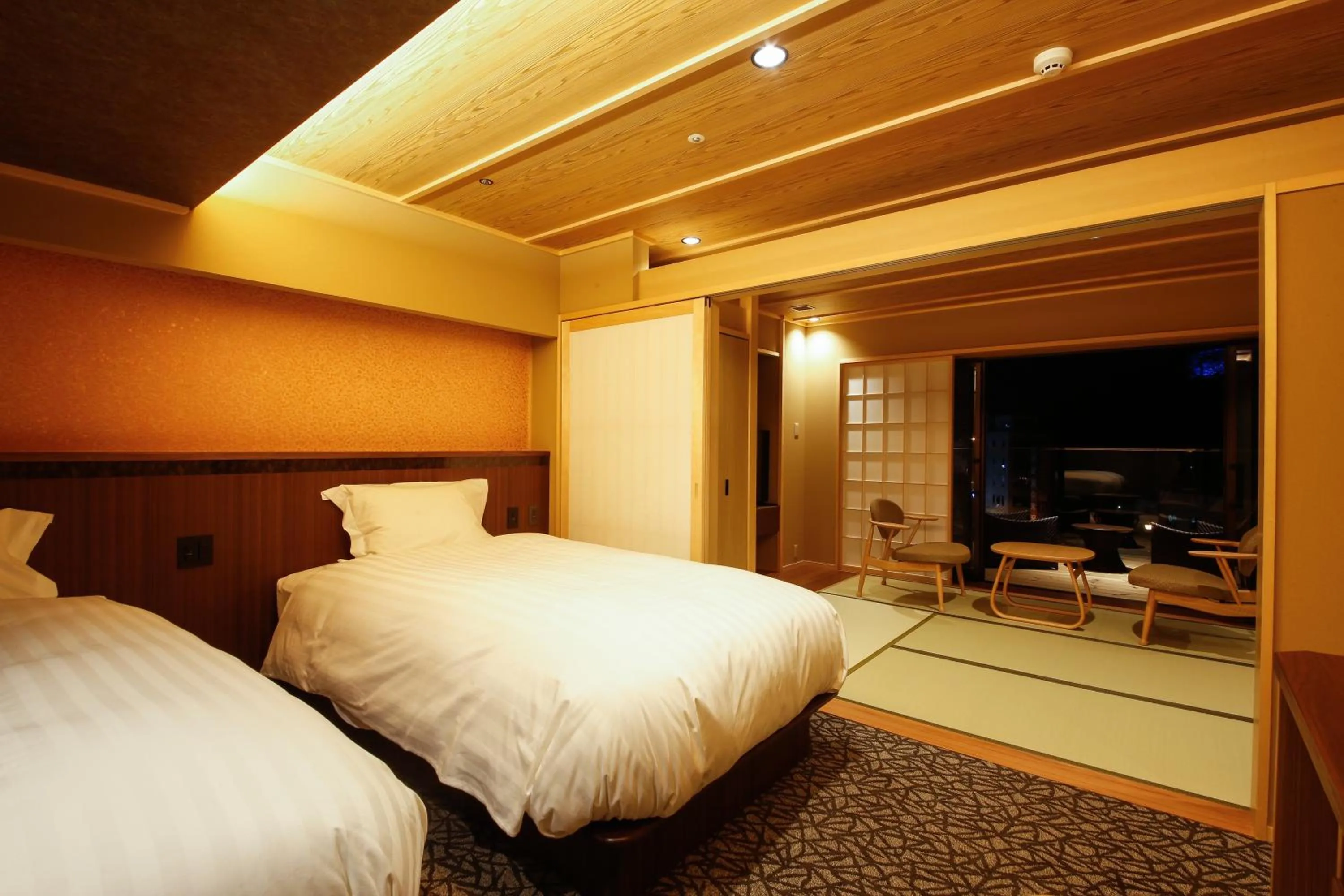 Photo of the whole room, Bed in The Shiroyama Terrace Tsuyama Villa