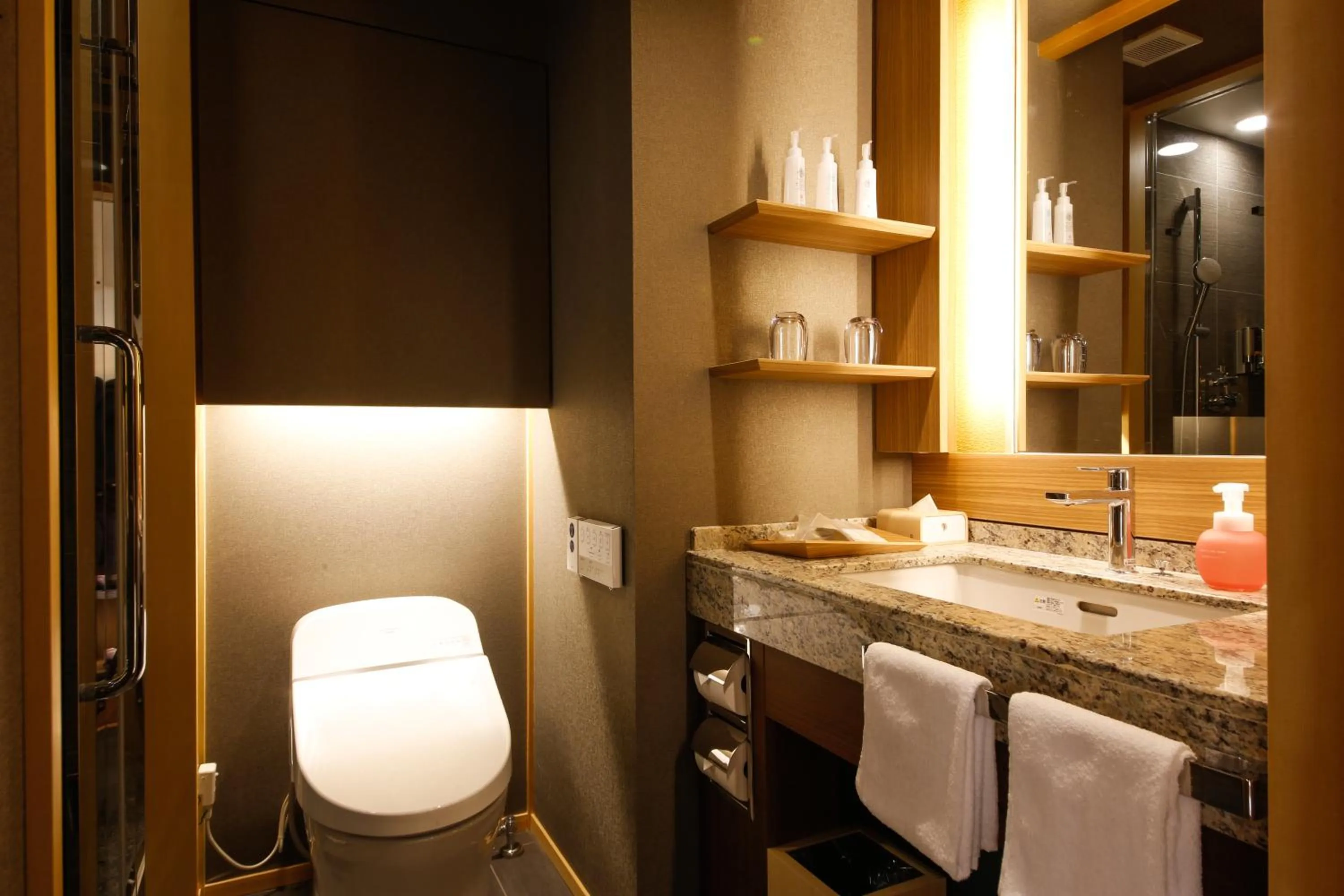 Photo of the whole room in The Shiroyama Terrace Tsuyama Villa