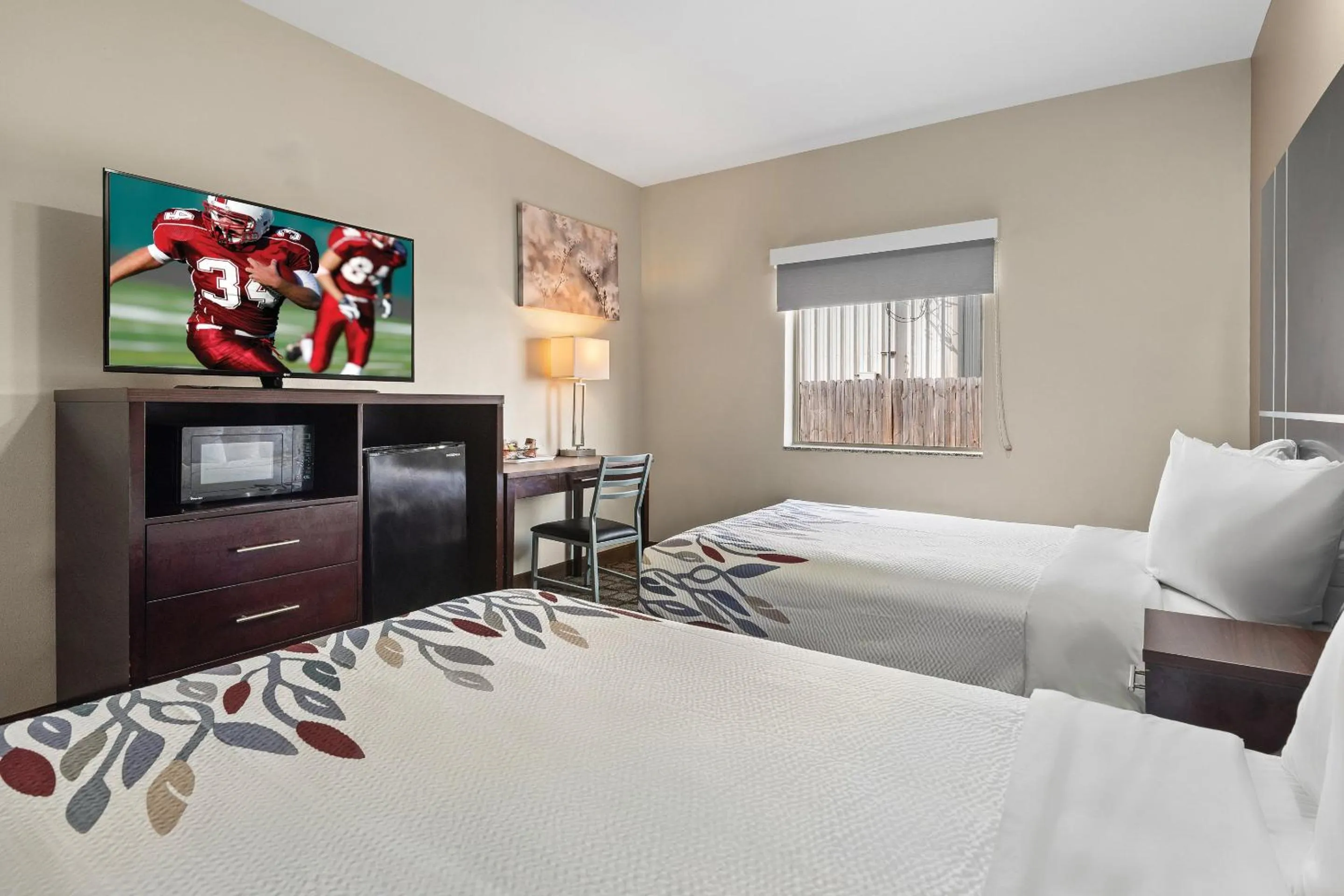 Bedroom, Bed in Red Roof Inn Baton Rouge