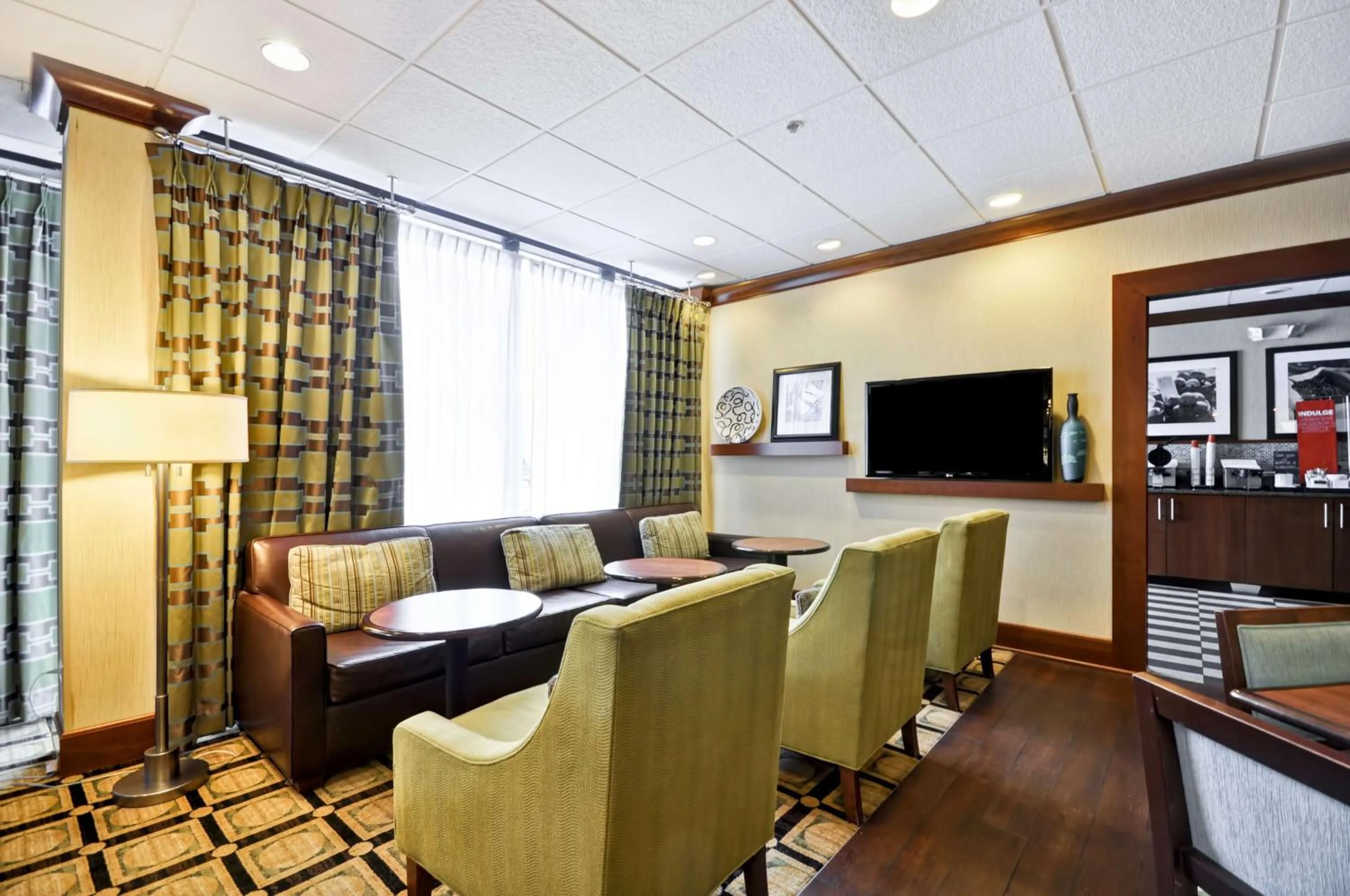 Lobby or reception in Hampton Inn Chicago-Gurnee