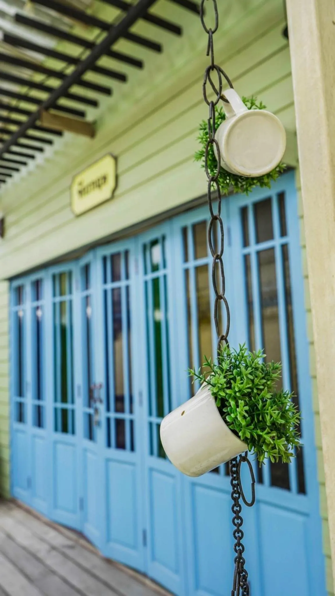Balcony/Terrace in RoomQuest Amphawa Floating Market