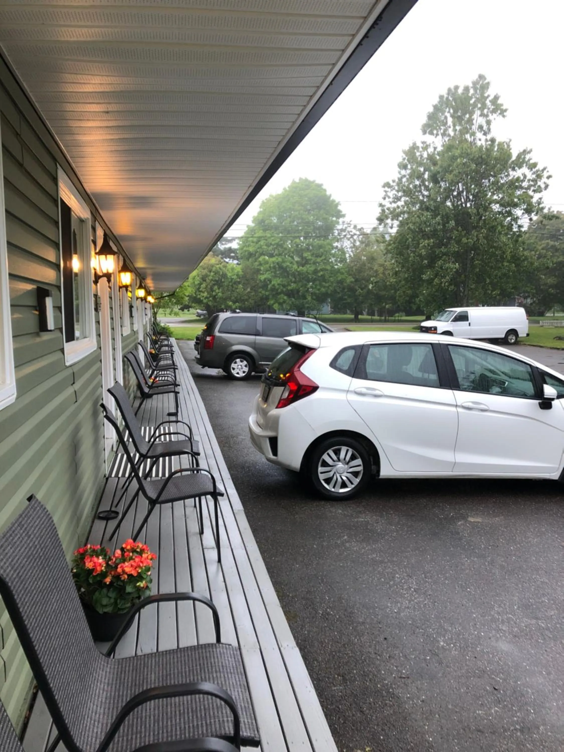 Parking in Greenside Motel