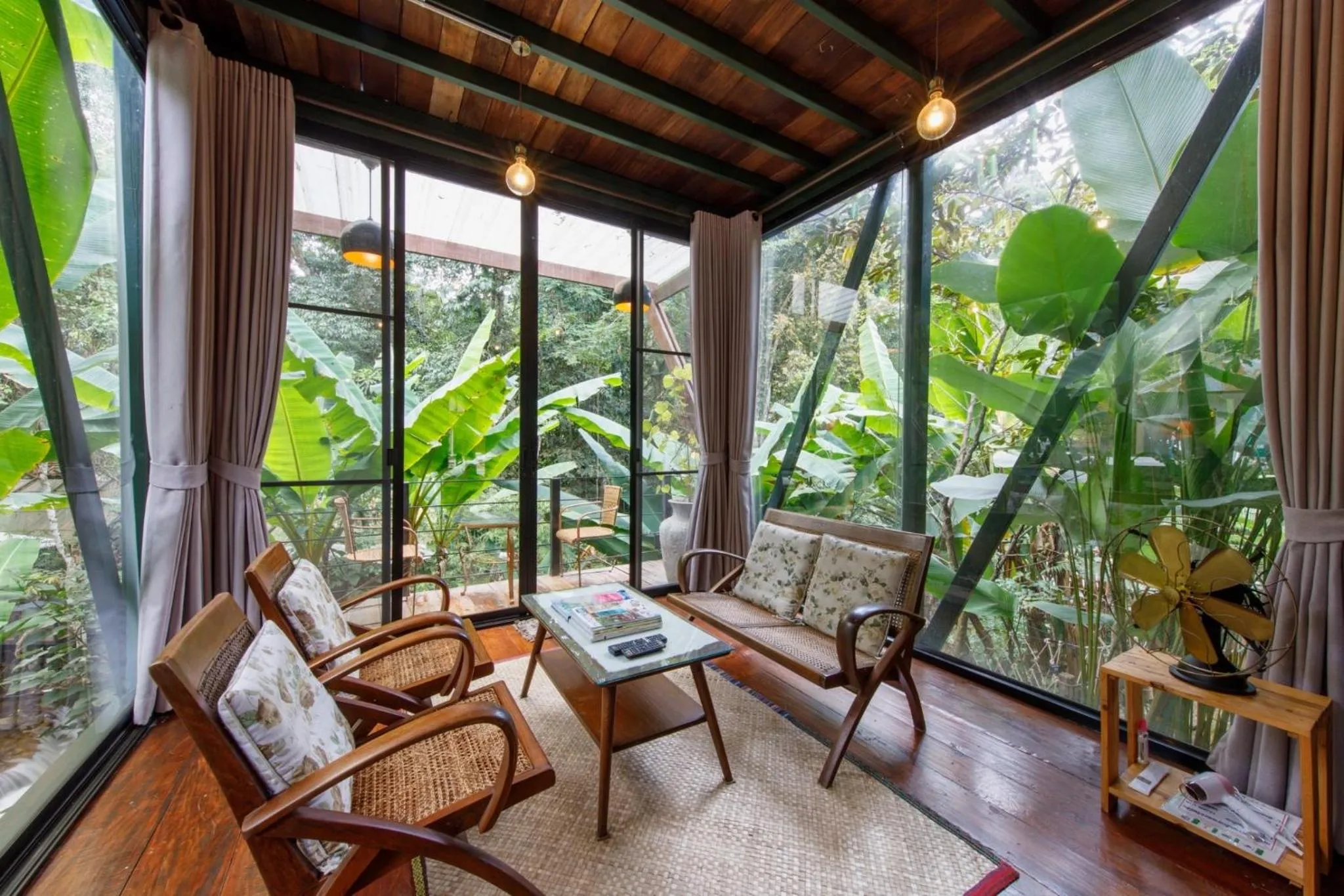 Balcony/Terrace in Voraman Hut