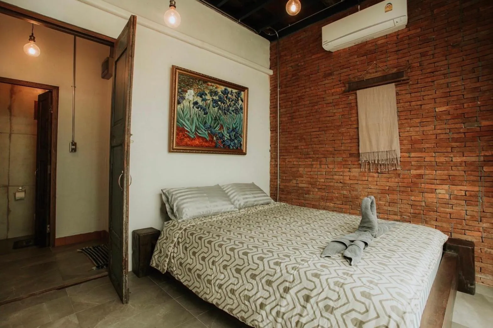 Bedroom, Bed in Voraman Hut