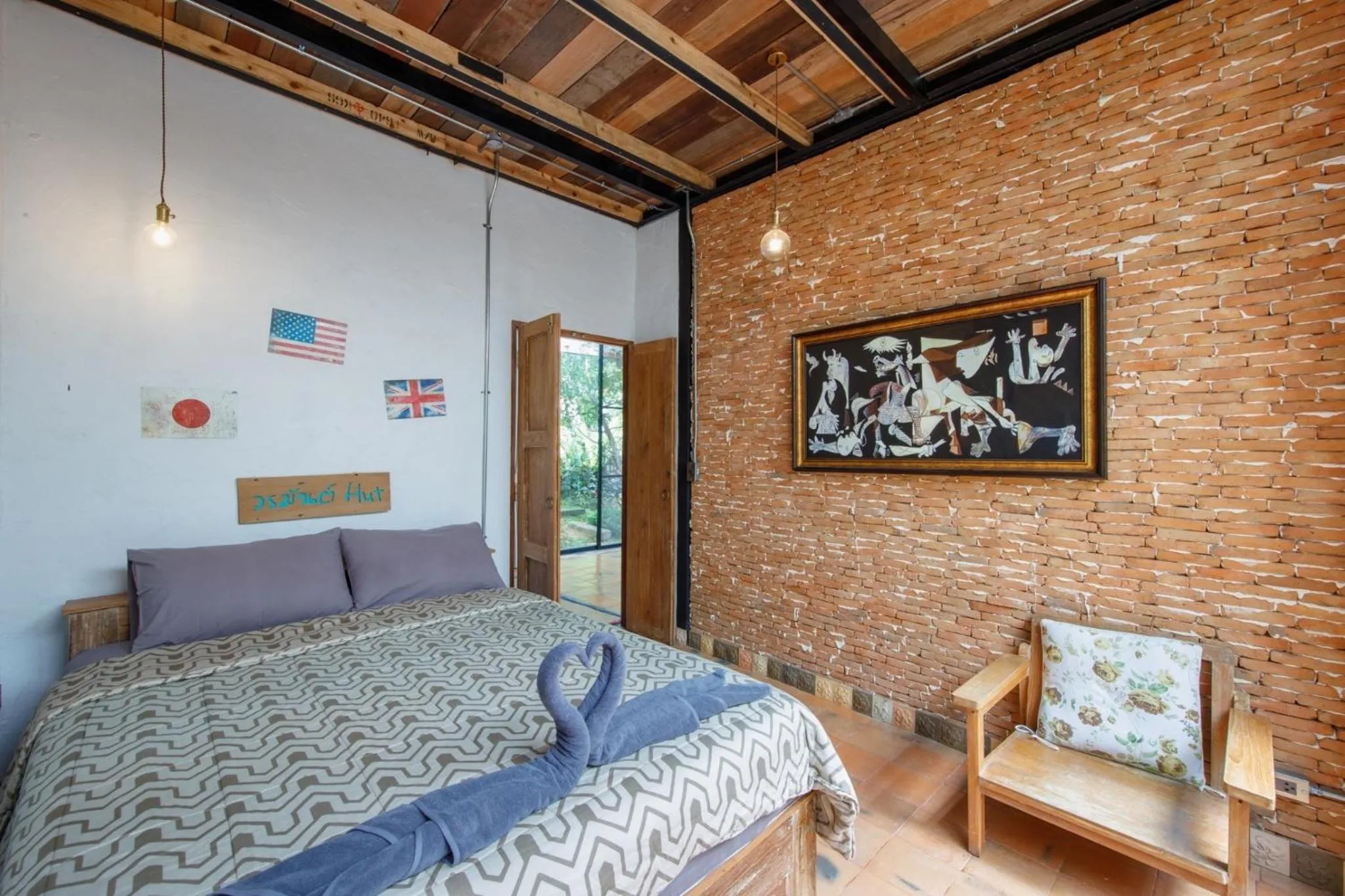 Bedroom, Bed in Voraman Hut