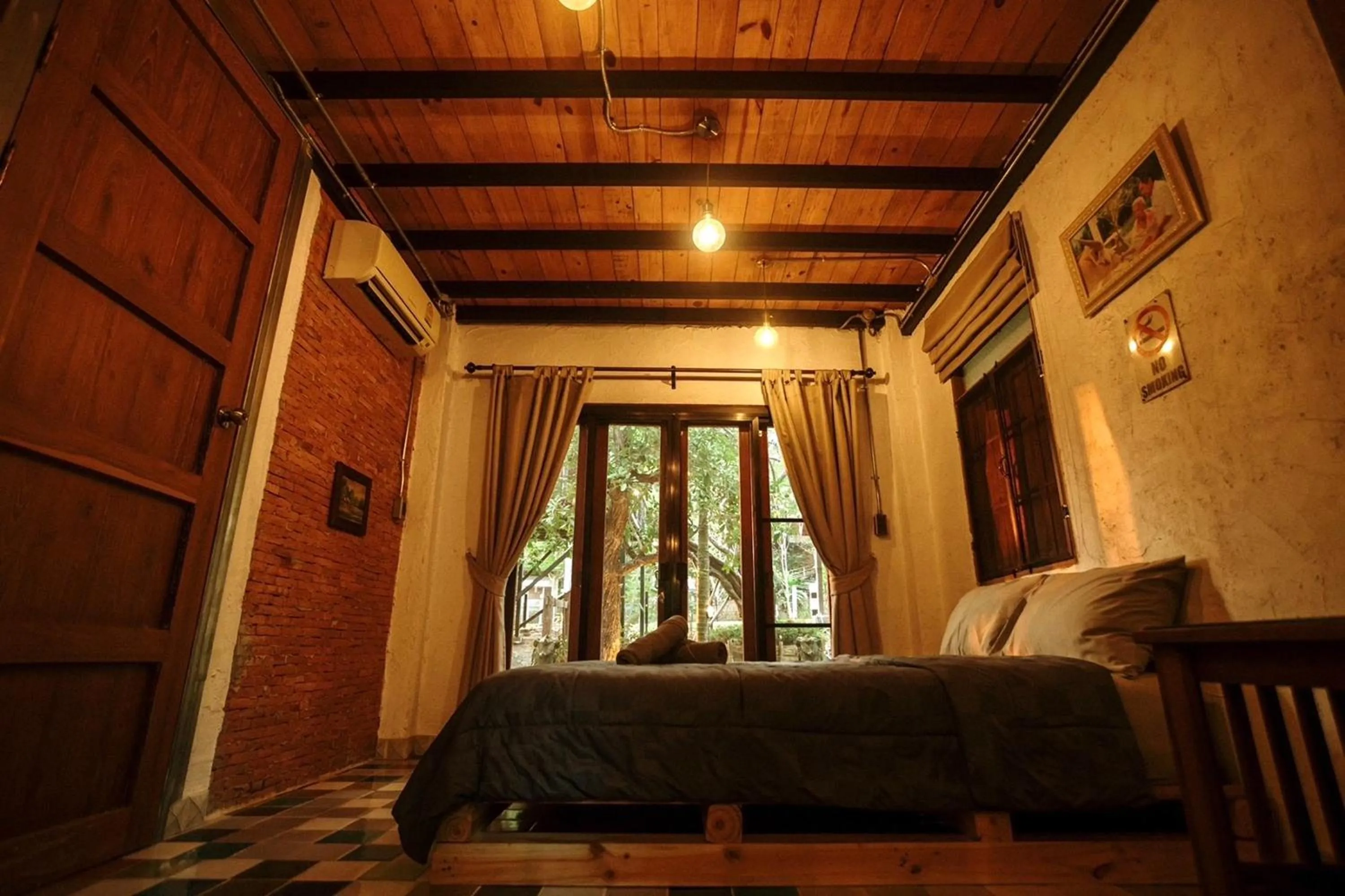 Bed in Voraman Hut