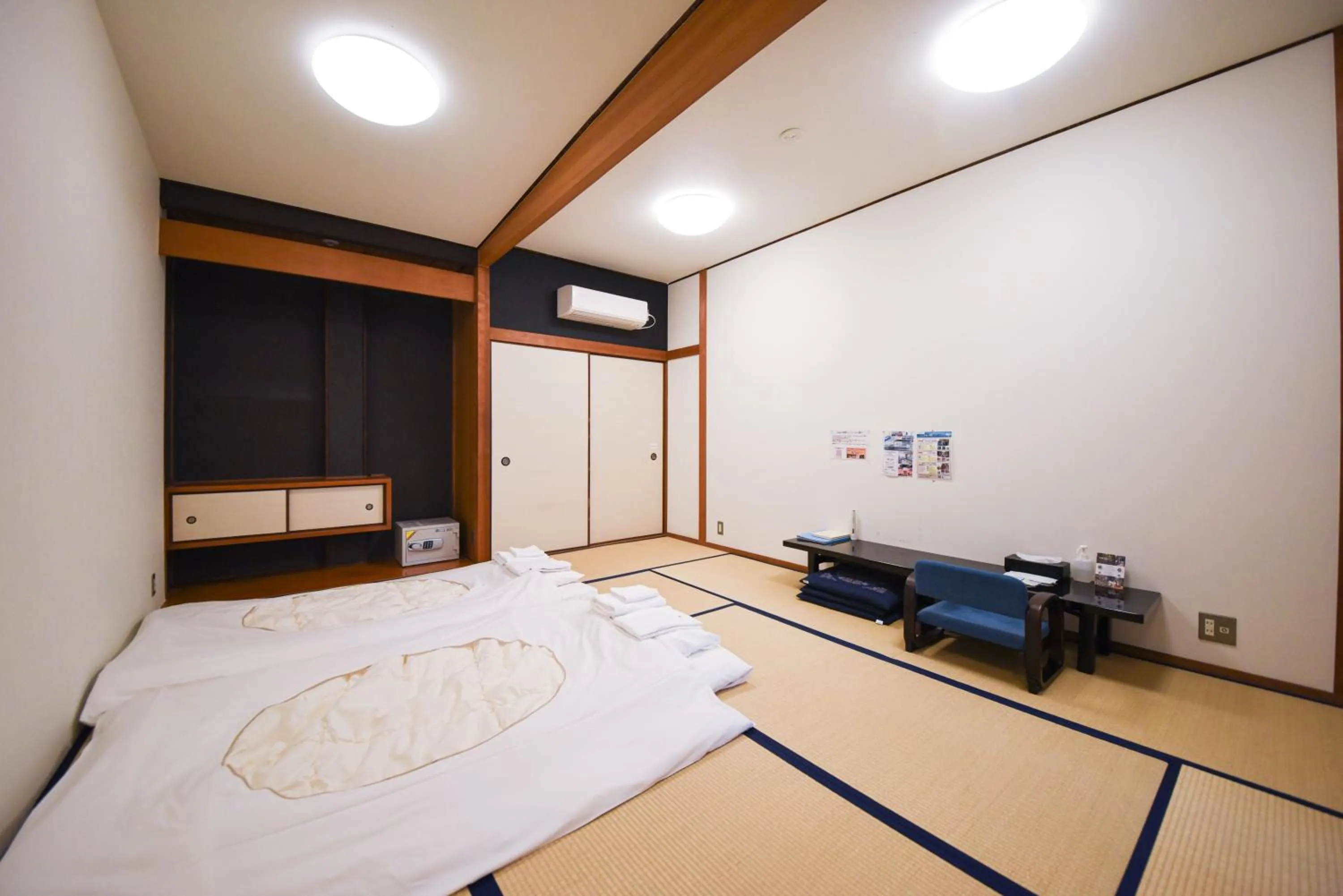 Bed in 4S STAY Awaikeda Ekimae