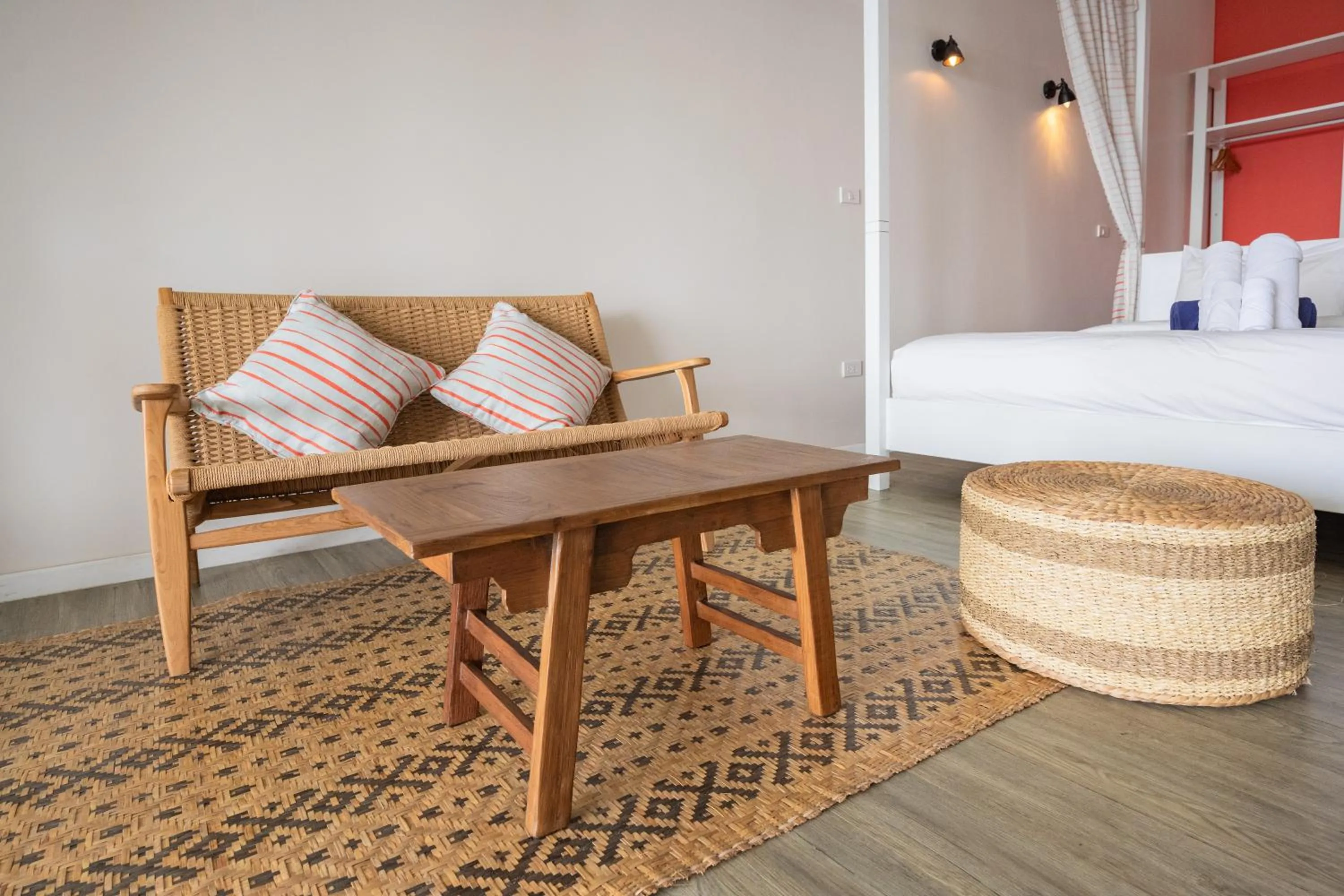 Bedroom, Bed in Baan Jai Dee Beach Front Hotel