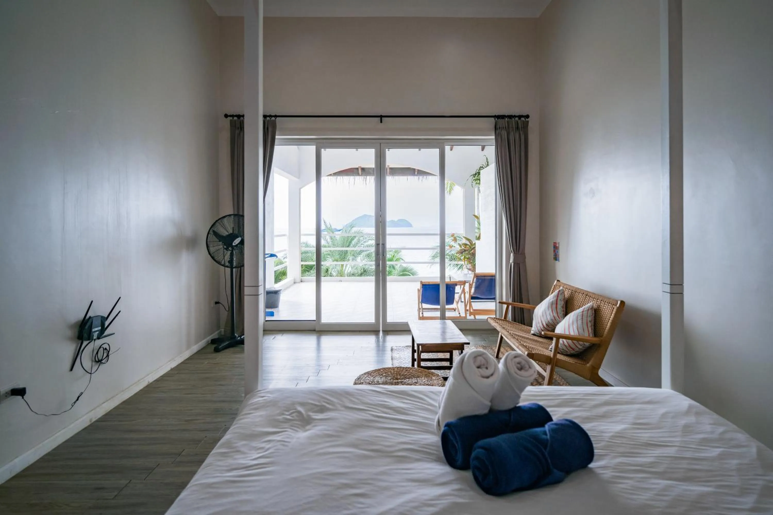 Bed in Baan Jai Dee Beach Front Hotel