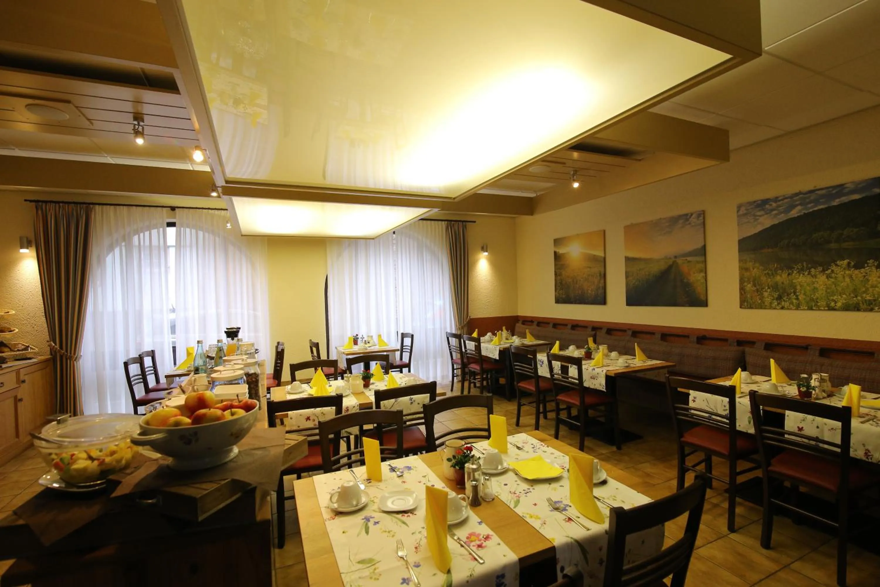 Buffet breakfast in Tauberhotel Kette