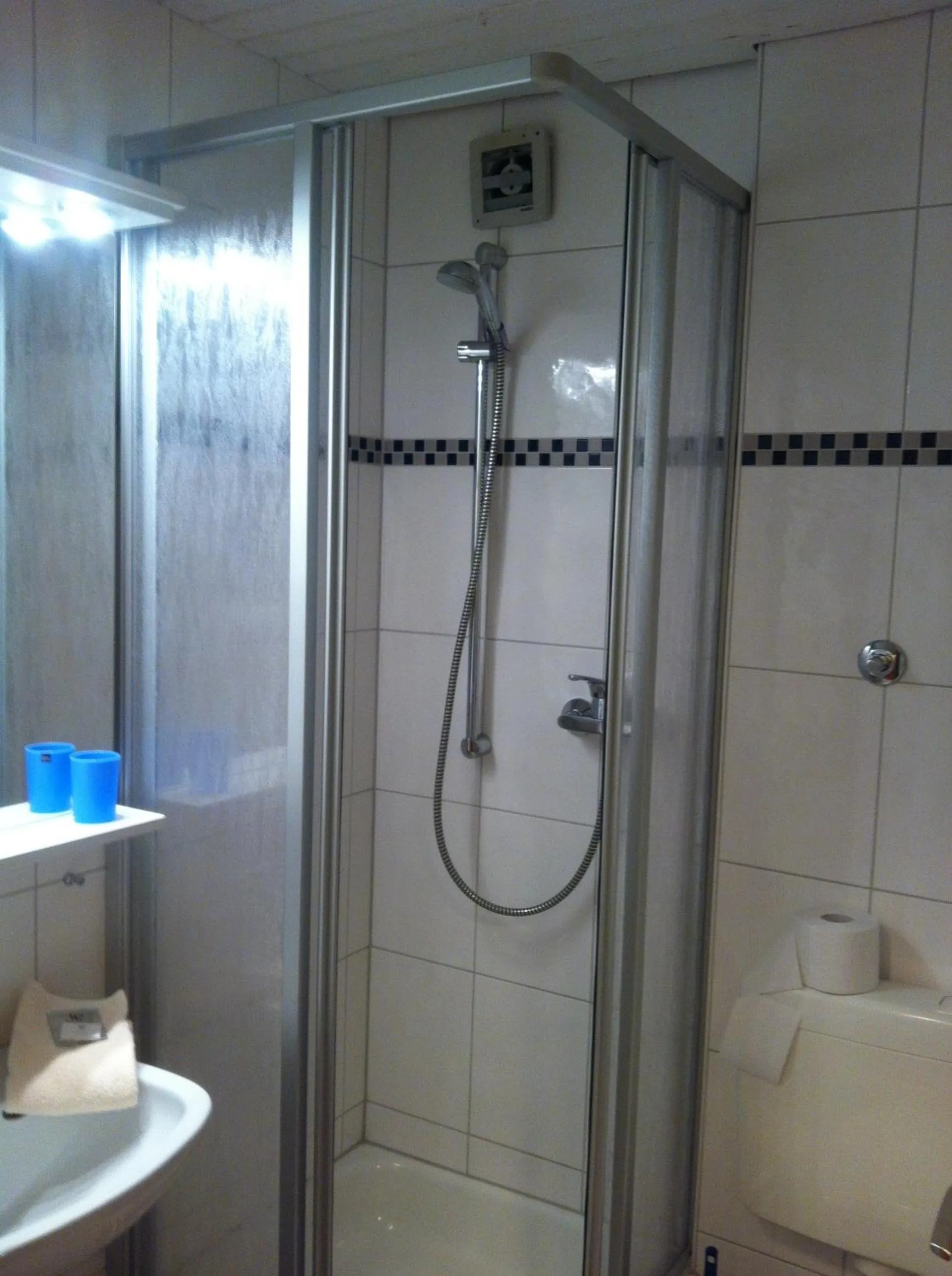 Bathroom in Tauberhotel Kette