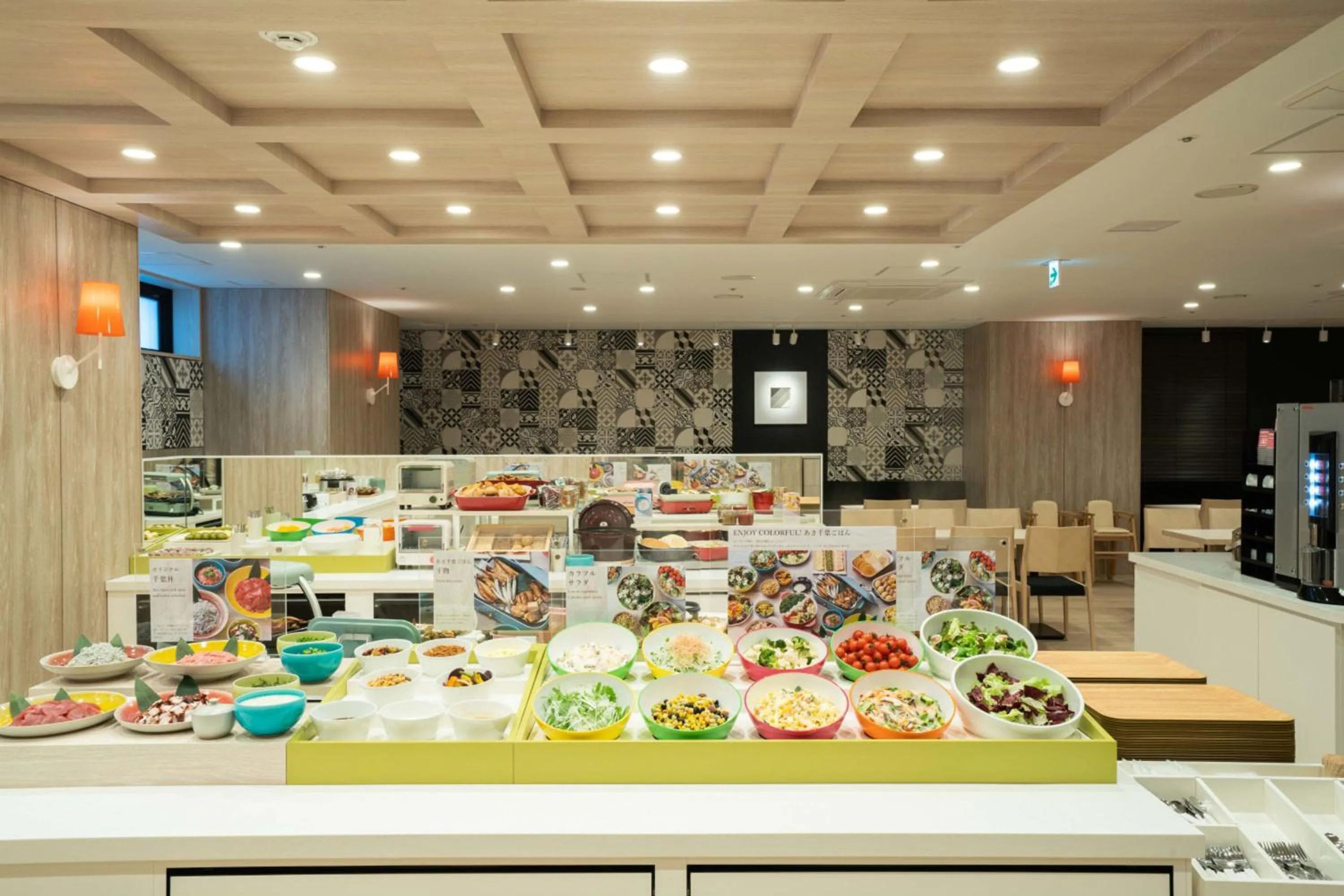 Buffet breakfast in Vessel Inn Chiba Ekimae