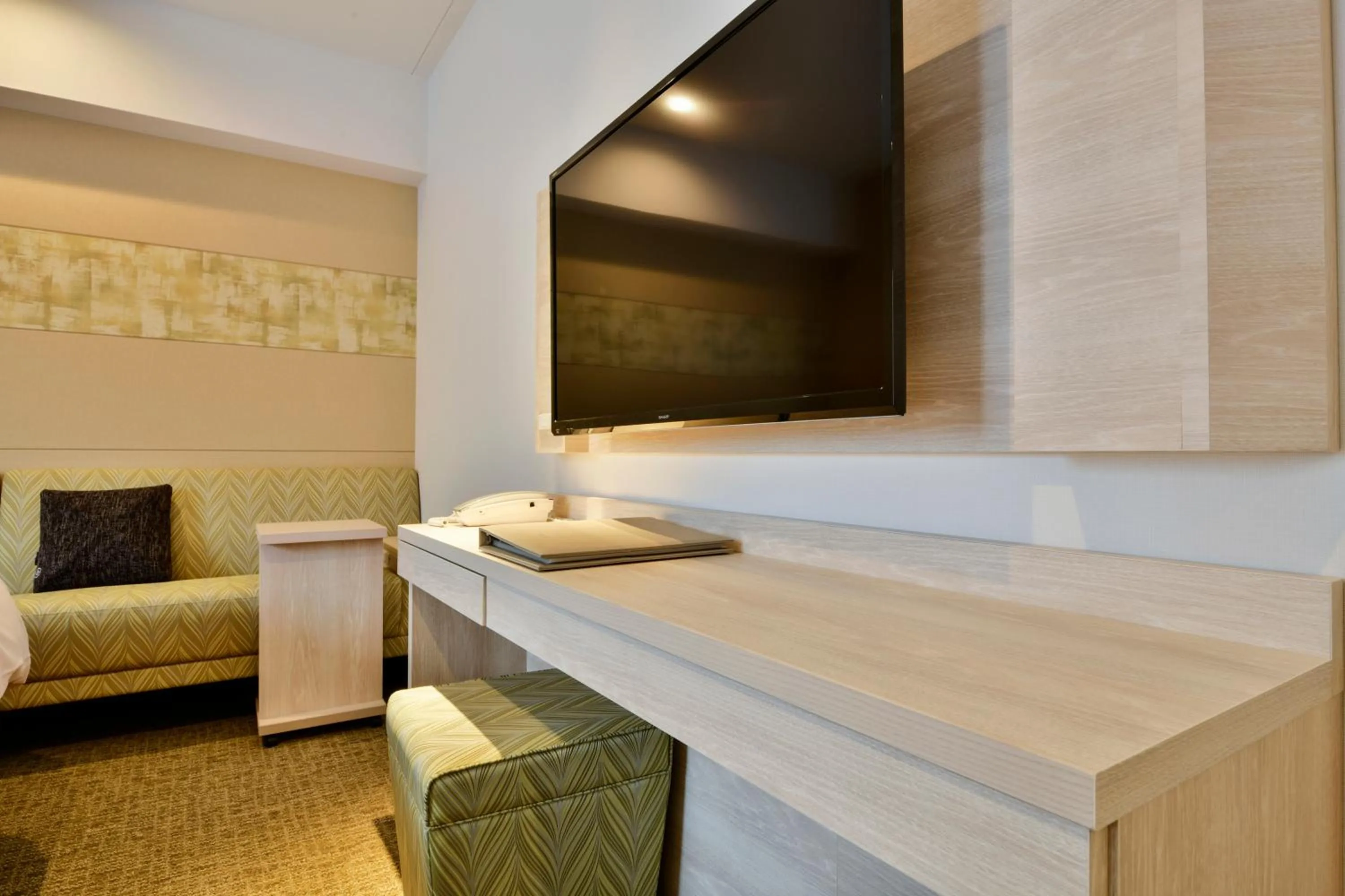 TV and multimedia in Vessel Inn Chiba Ekimae