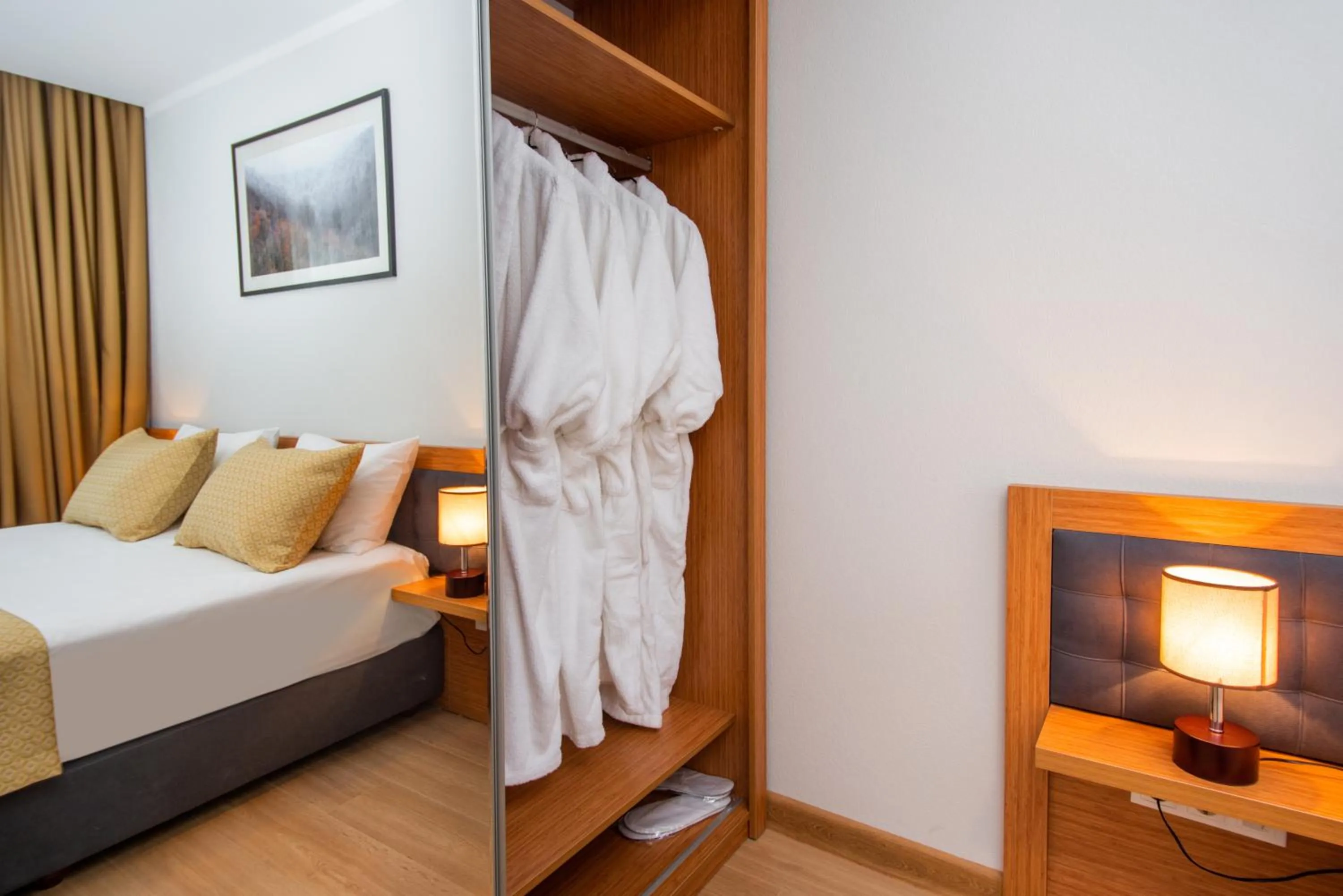 Photo of the whole room, Bed in Orbi Palace Hotel Official