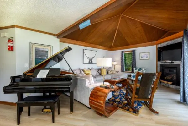 Little Creek Cove Beach Resort