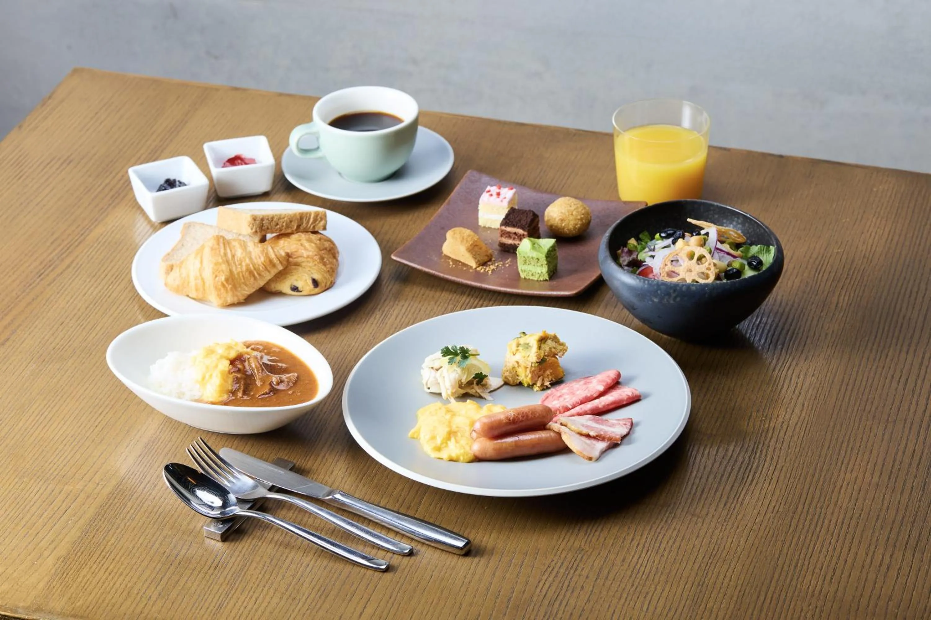 Restaurant/places to eat in Hamacho Hotel Tokyo