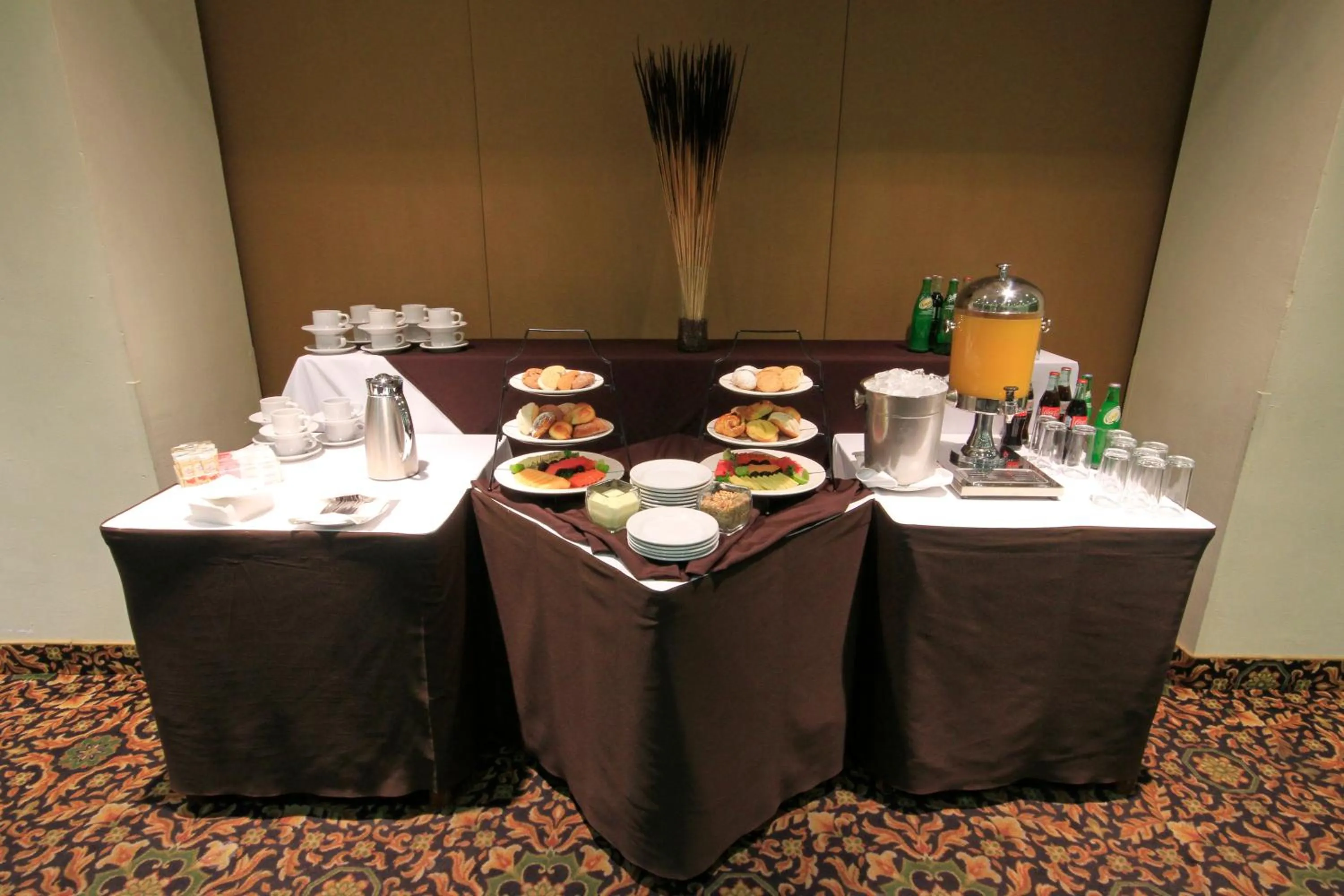 Meeting/conference room in Holiday Inn Monterrey Norte by IHG