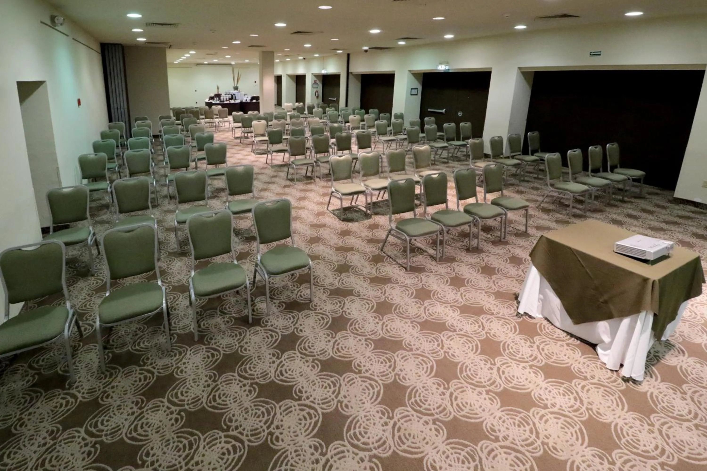 Meeting/conference room in Holiday Inn Monterrey Norte by IHG