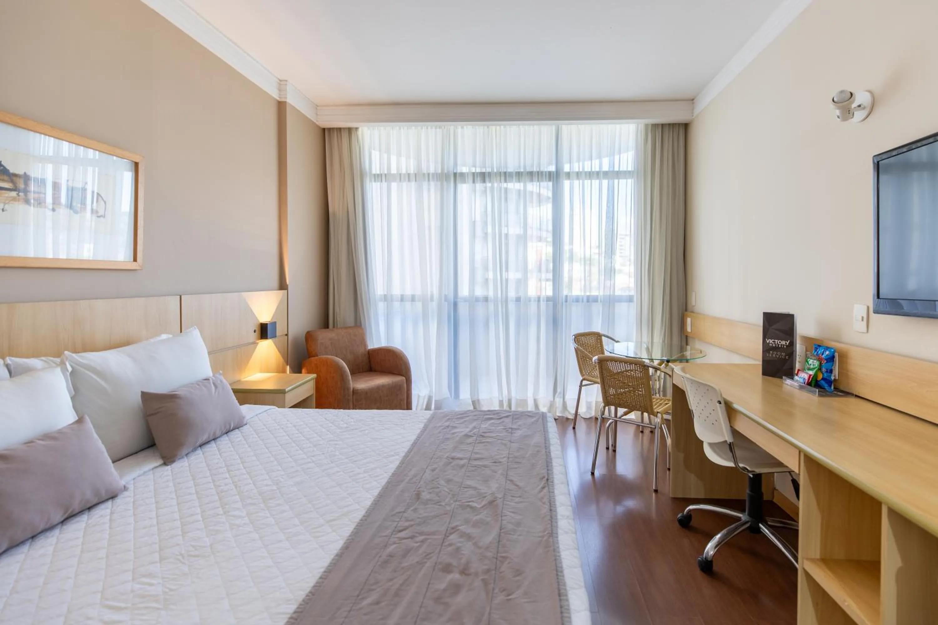 Bedroom, Bed in Victory Business Hotel