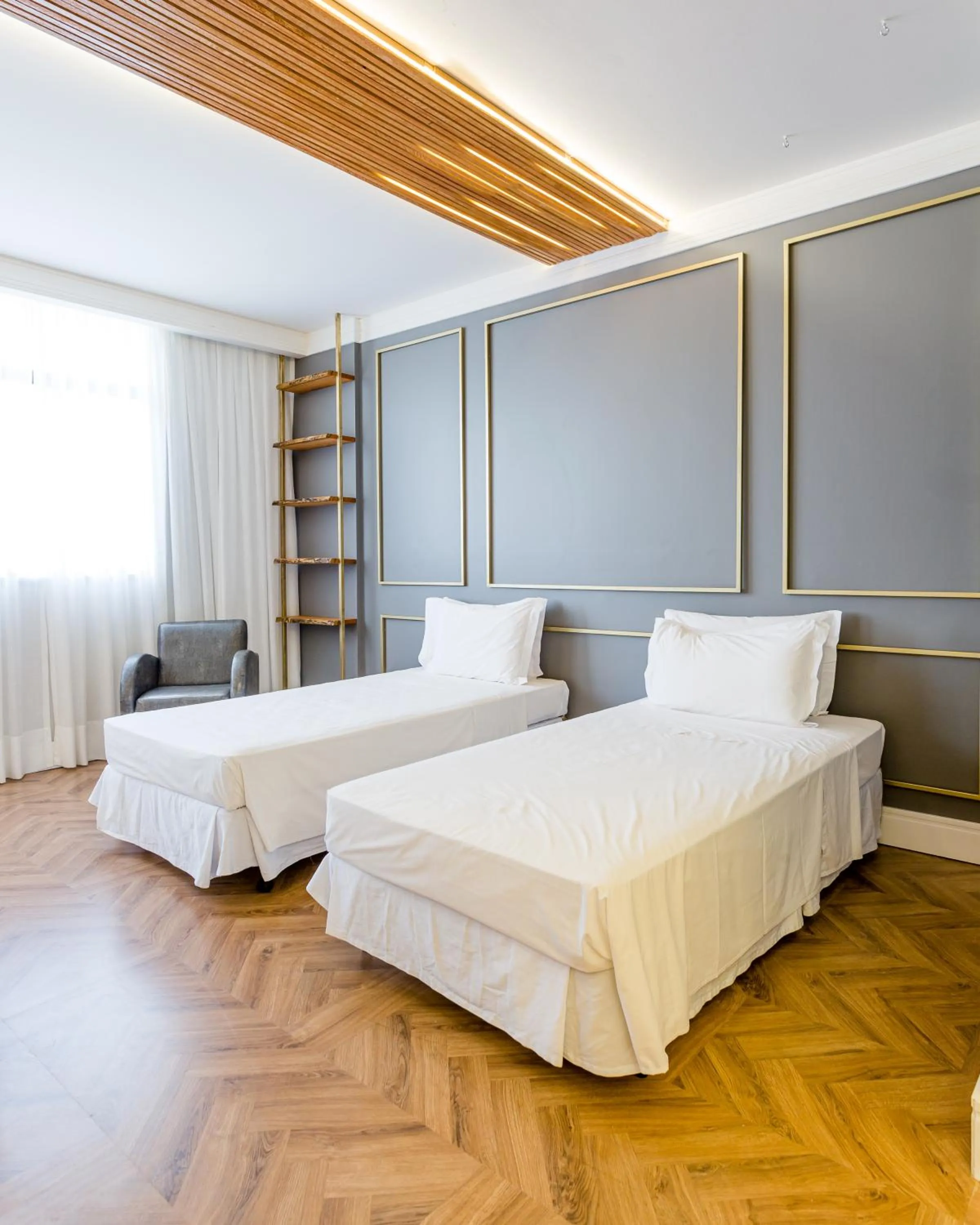 Bedroom, Bed in Victory Business Hotel