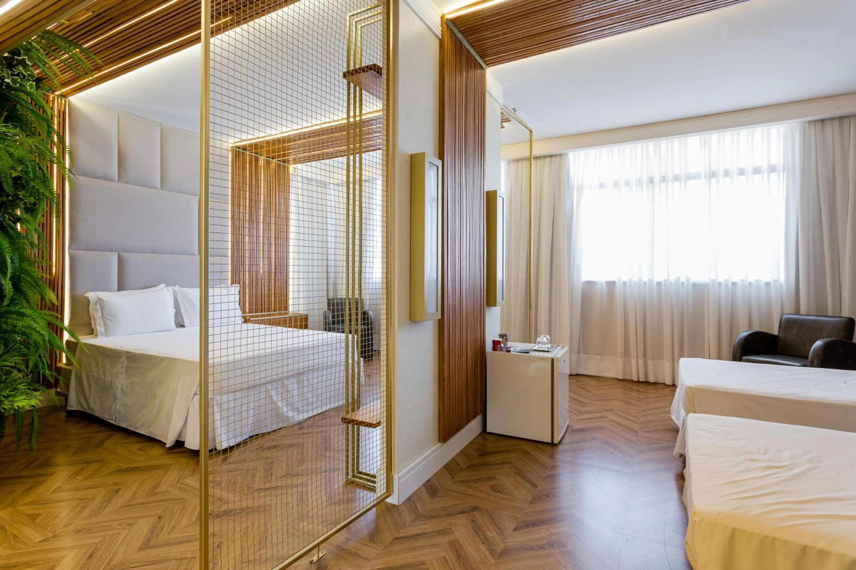 Bed in Victory Business Hotel