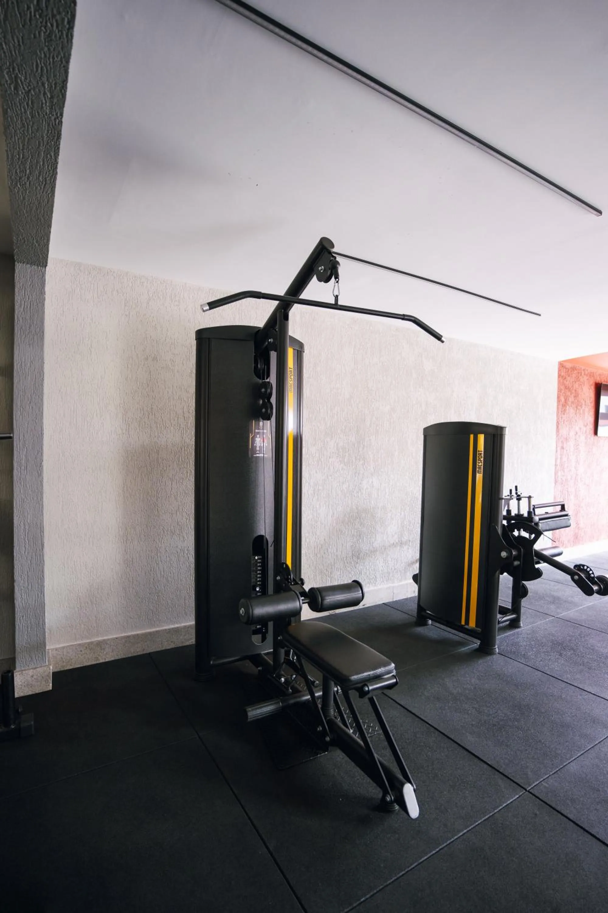 Fitness centre/facilities in Victory Business Hotel