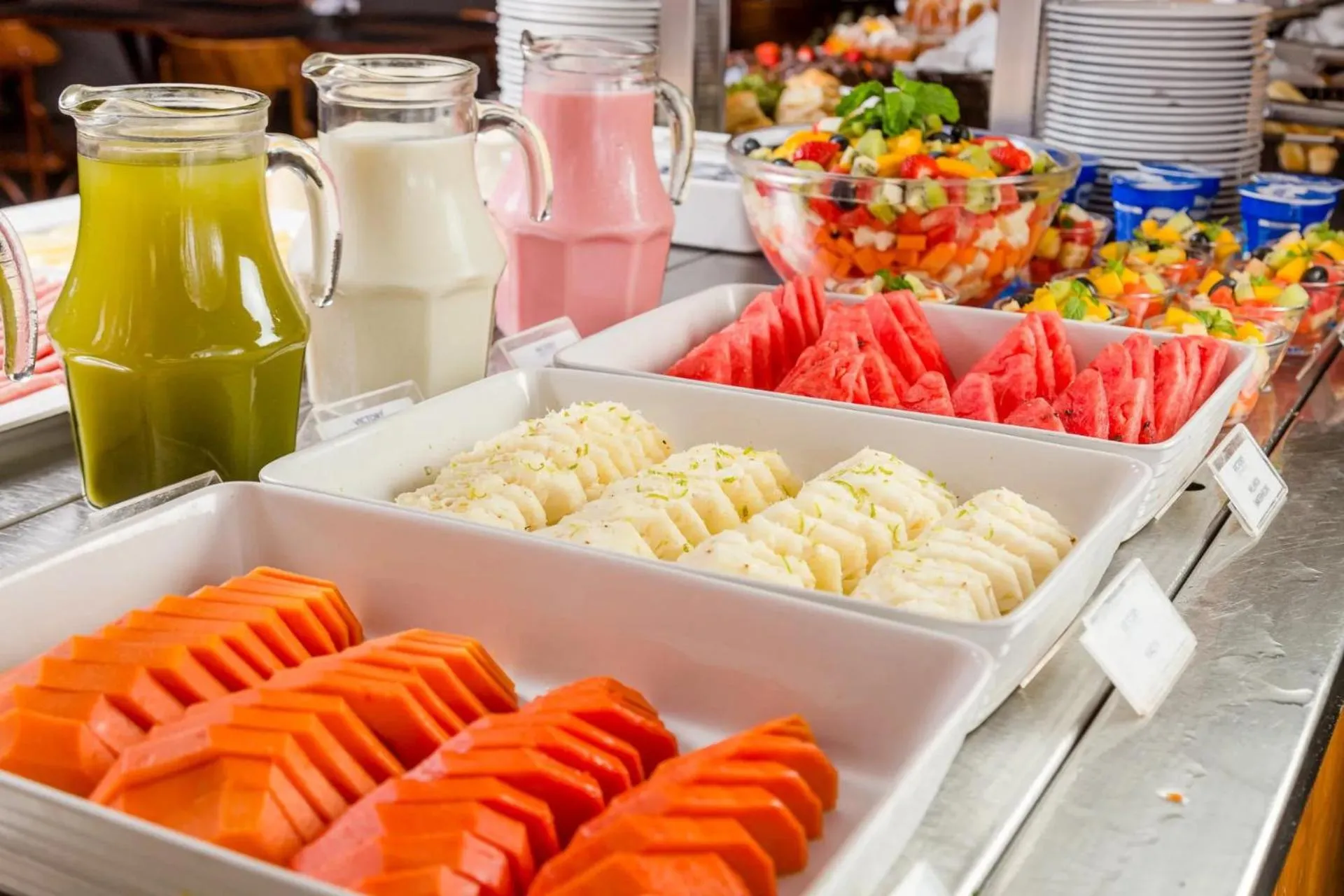 Food and drinks in Victory Business Hotel