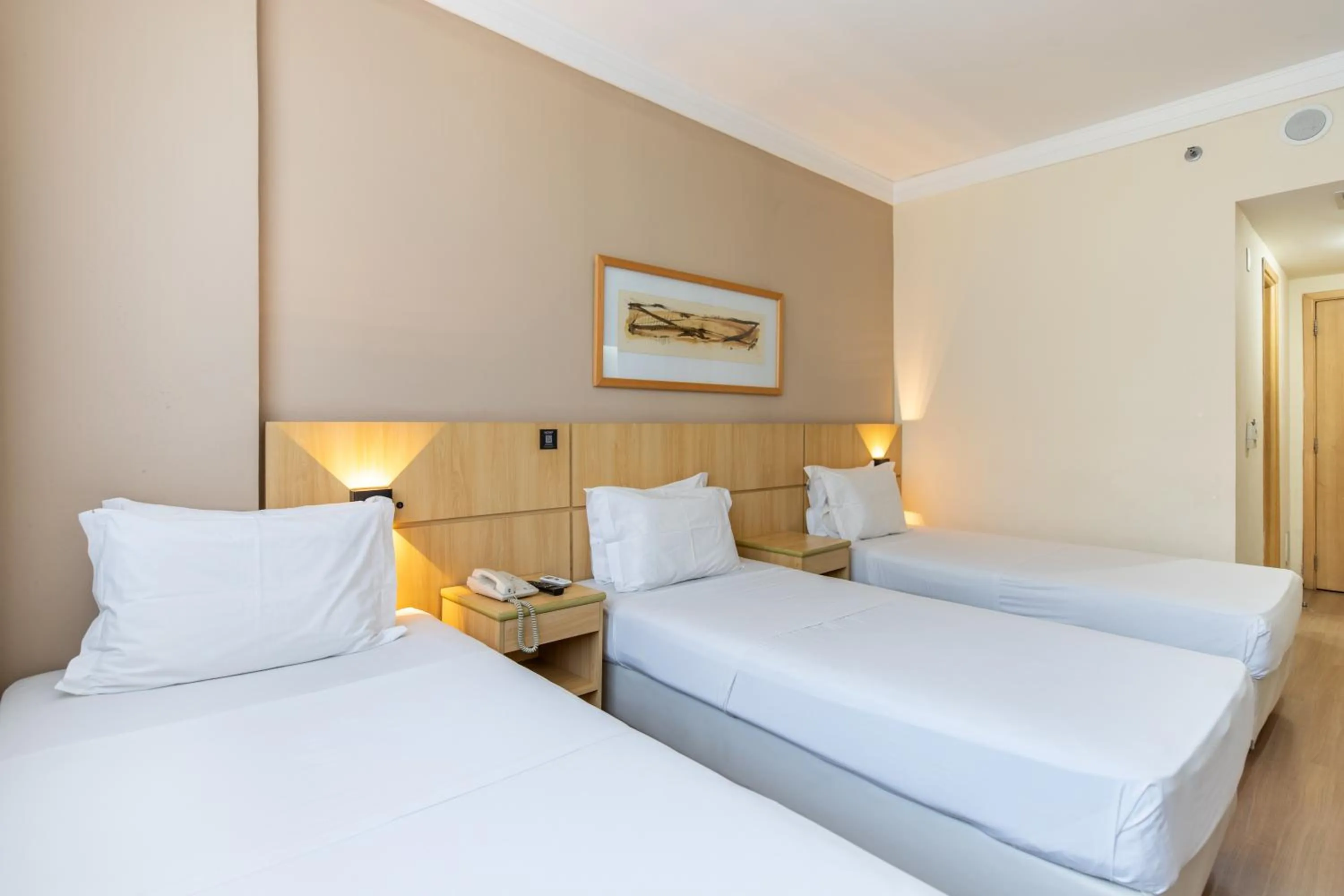 Bedroom, Bed in Victory Business Hotel