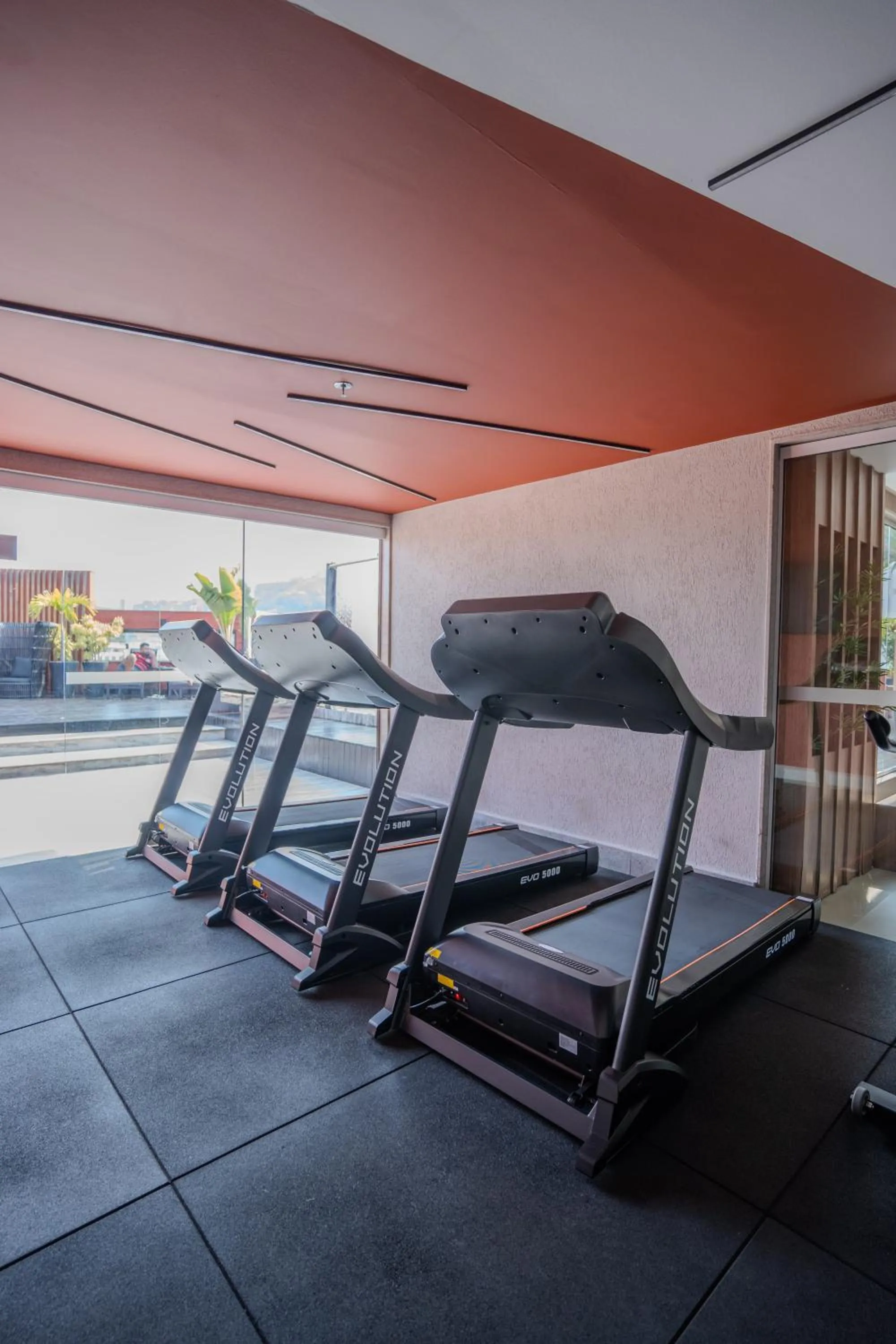 Fitness centre/facilities in Victory Business Hotel
