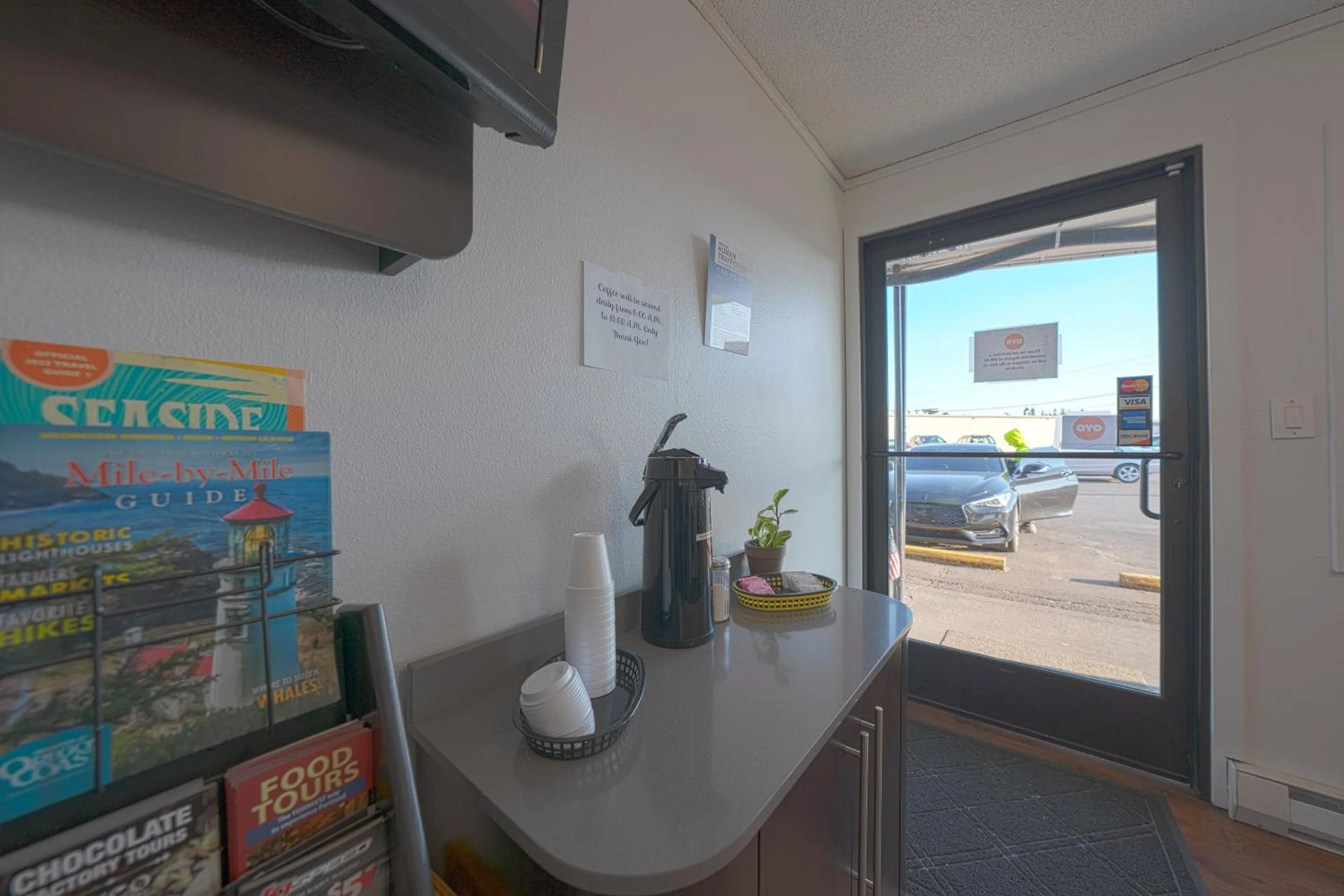 Lobby or reception in OYO Hotel St Helens OR