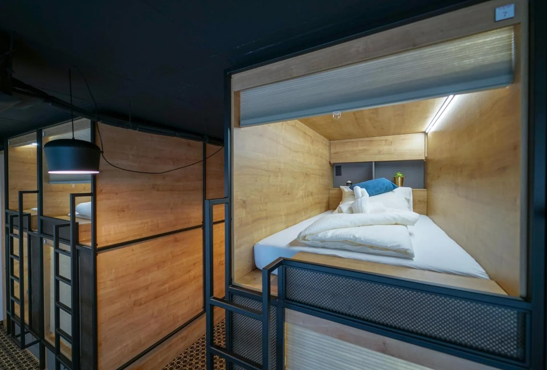 Bed in CHORS like a hotel - Capsule & NFT Boutique Hostel Bratislava - City Center