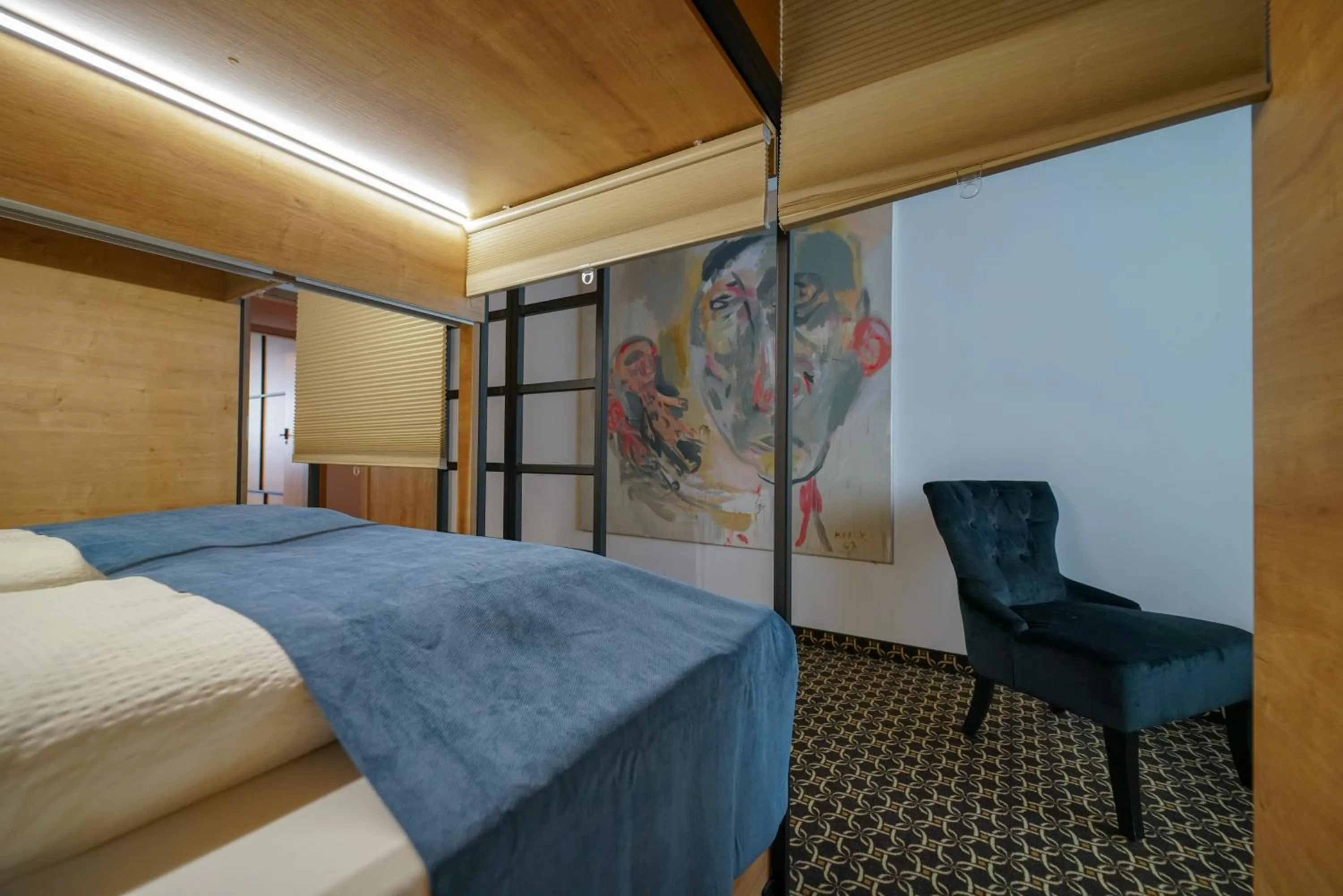 Bed in CHORS like a hotel - Capsule & NFT Boutique Hostel Bratislava - City Center