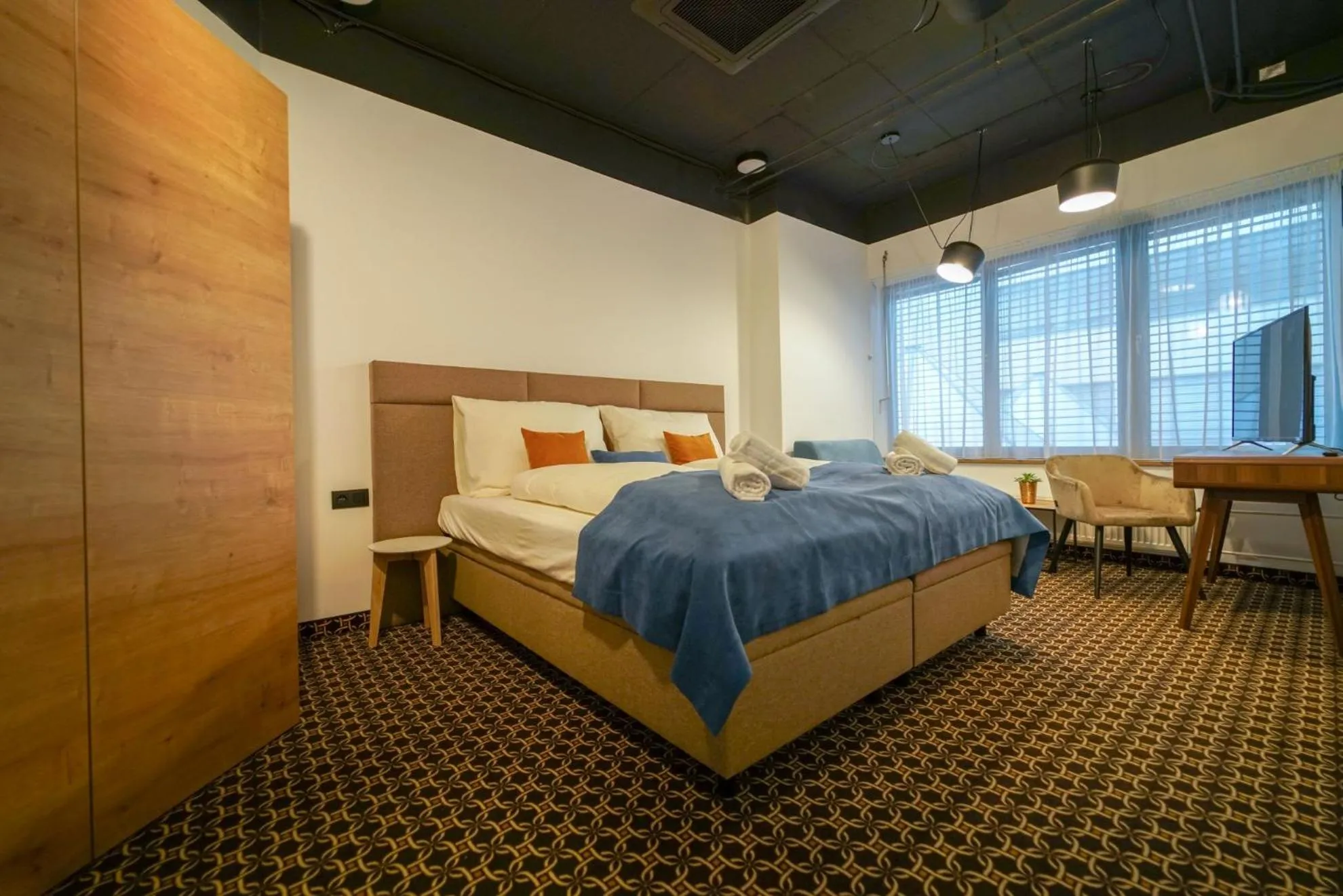 TV and multimedia, Bed in CHORS like a hotel - Capsule & NFT Boutique Hostel Bratislava - City Center