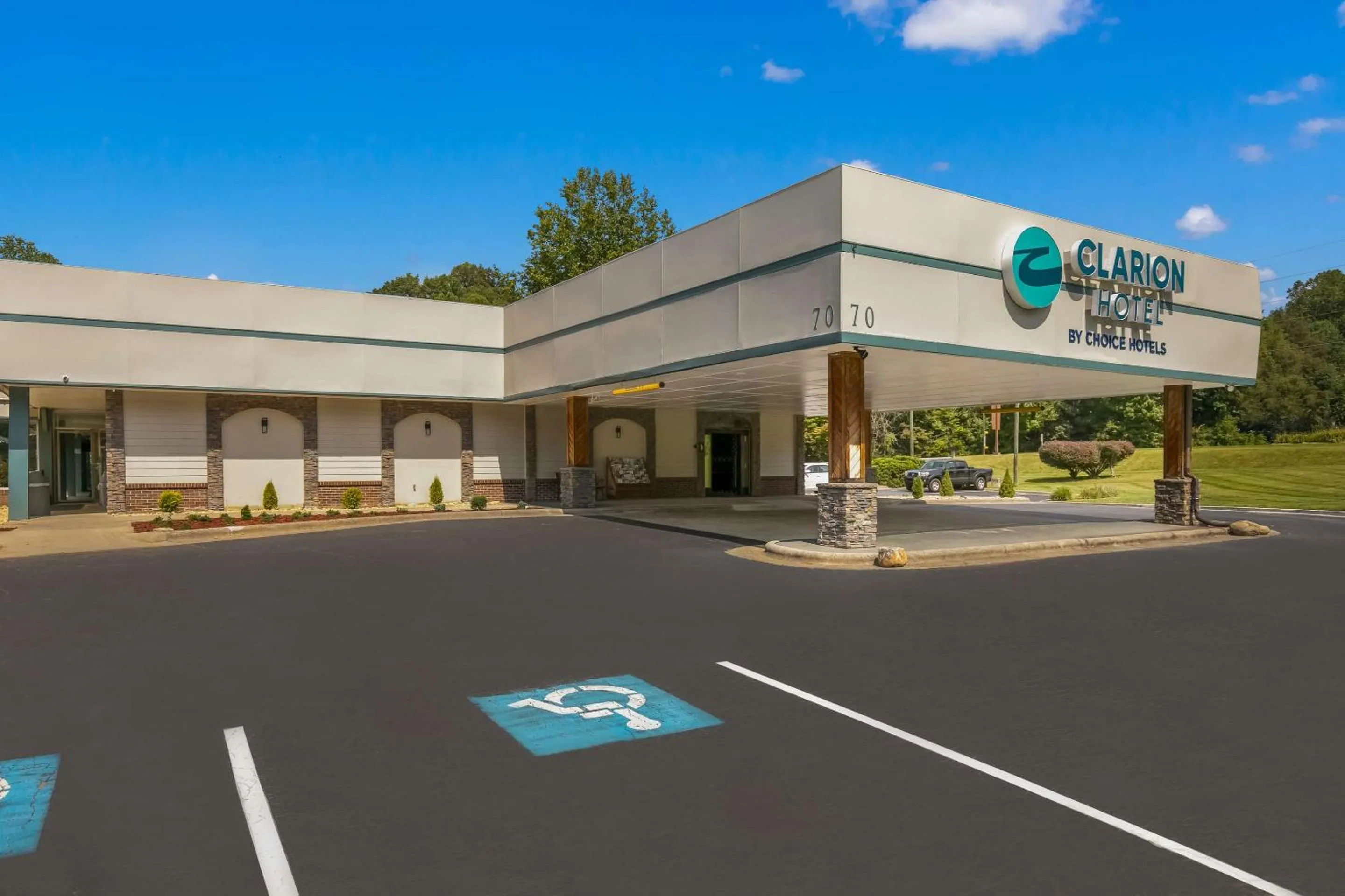 Property building in Clarion Hotel Conference Center