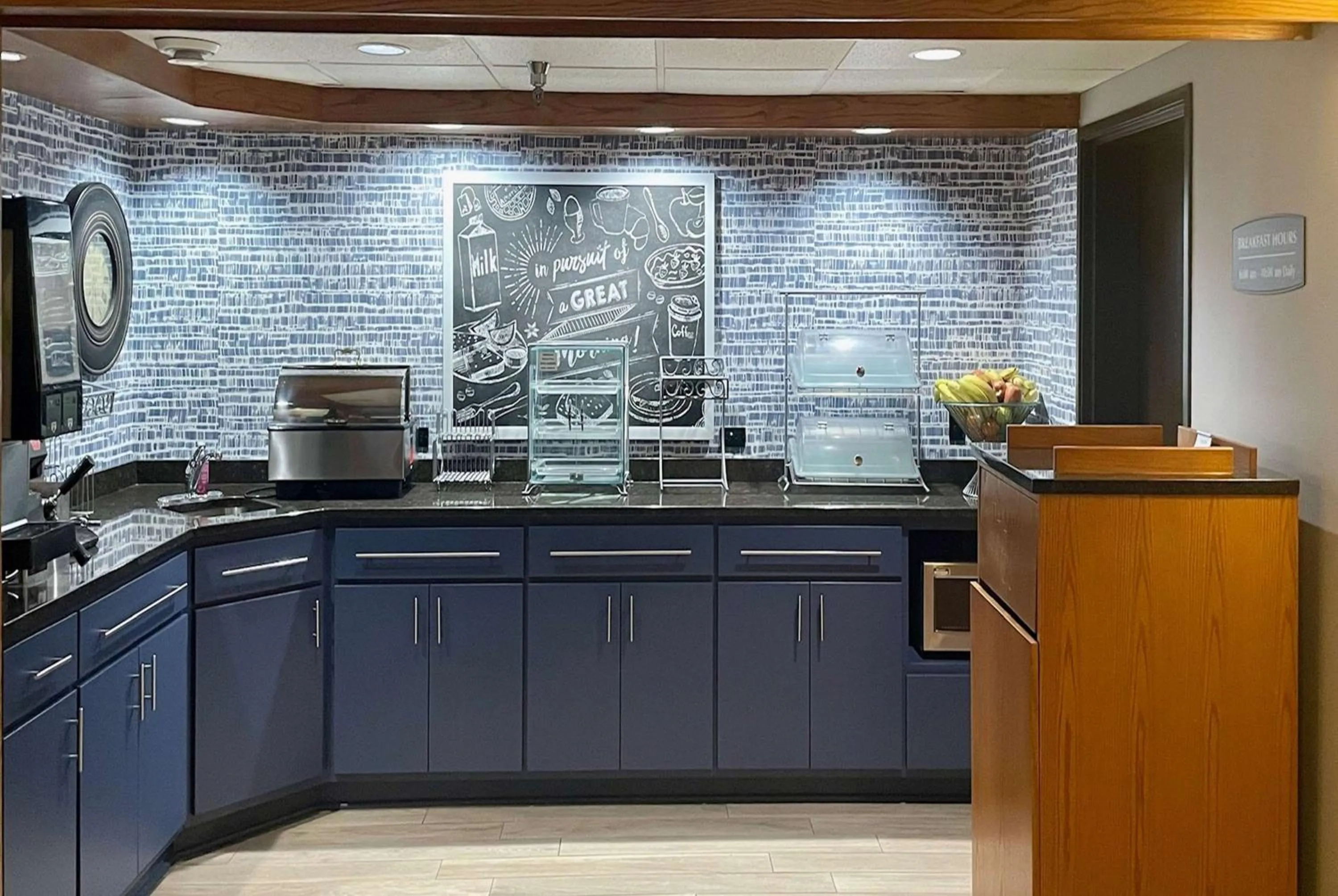 Breakfast in AmericInn by Wyndham Tofte Near Lake Superior