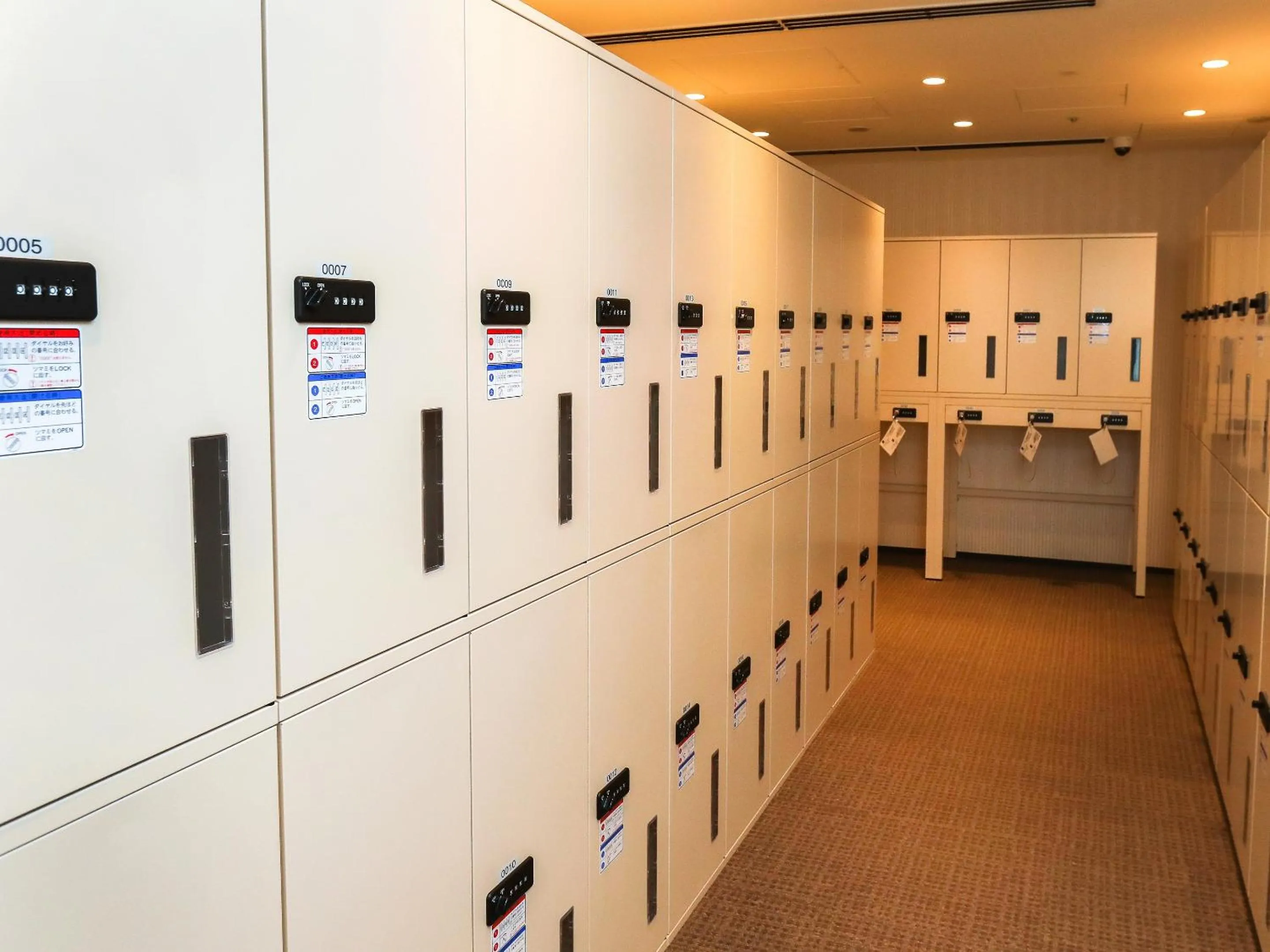locker in Takarazuka Hotel