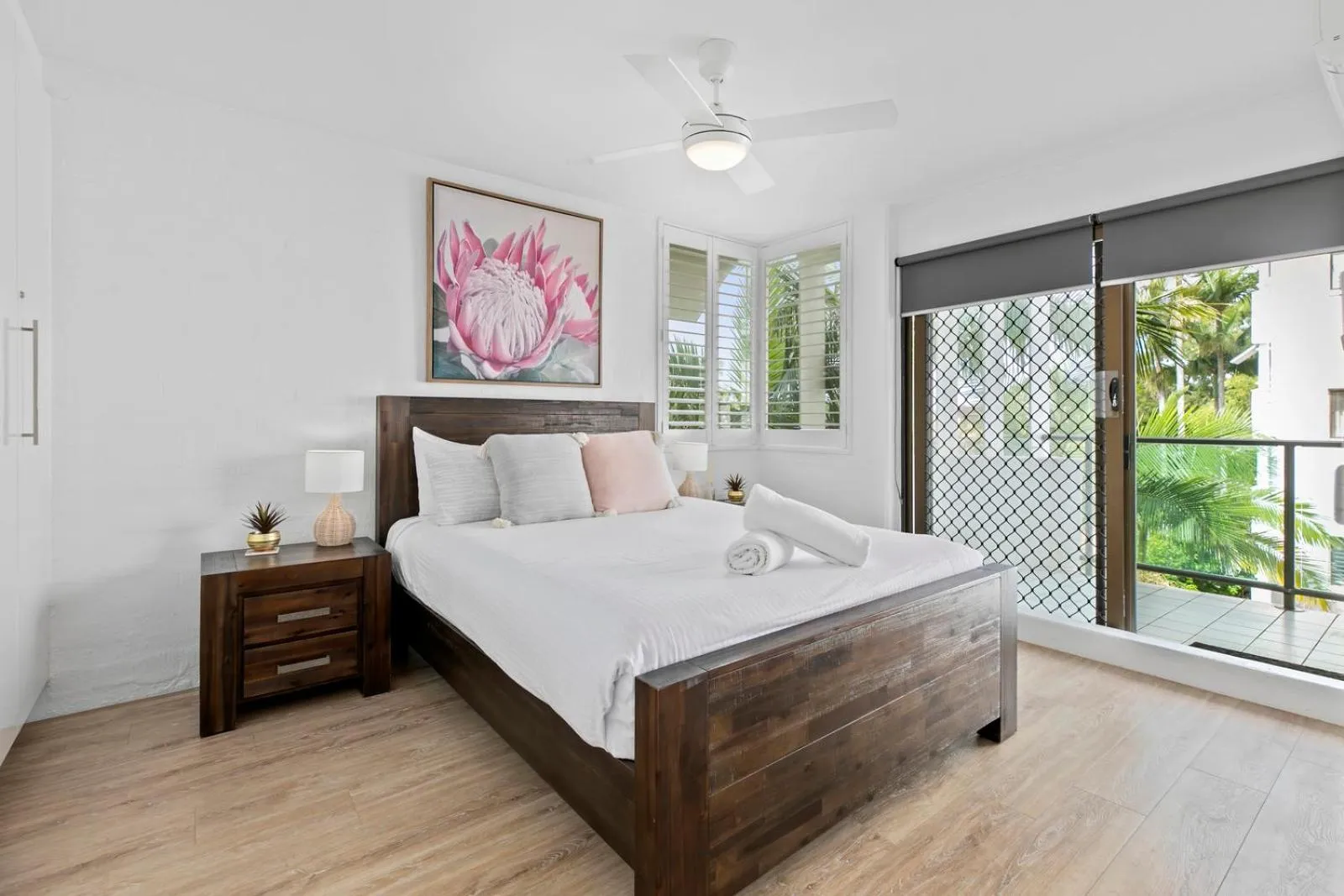 Bedroom, Bed in Sun Lagoon Resort