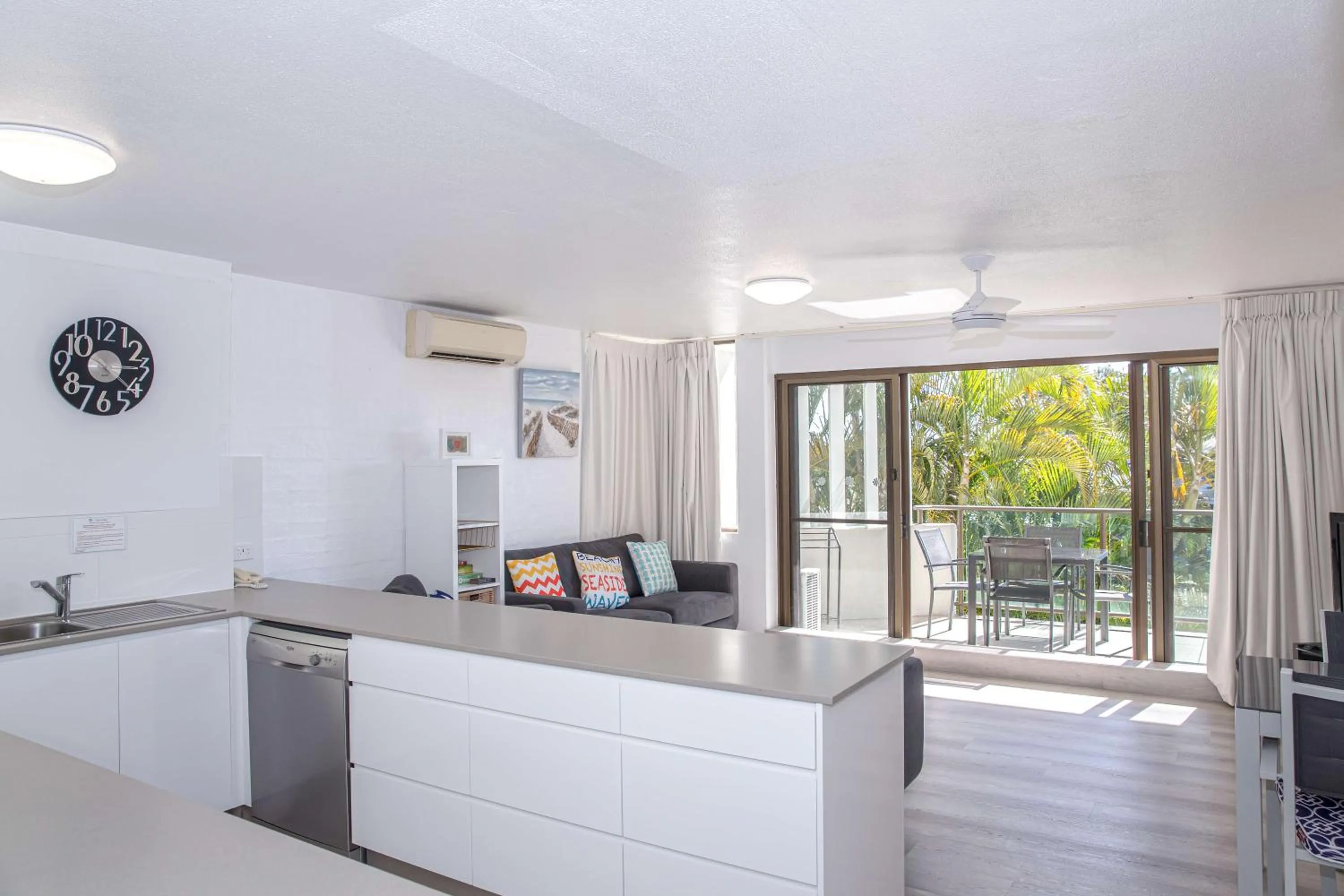 kitchen in Sun Lagoon Resort