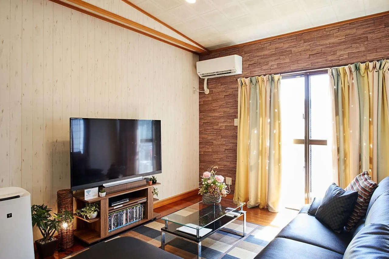 Terrace House Tsubokawa