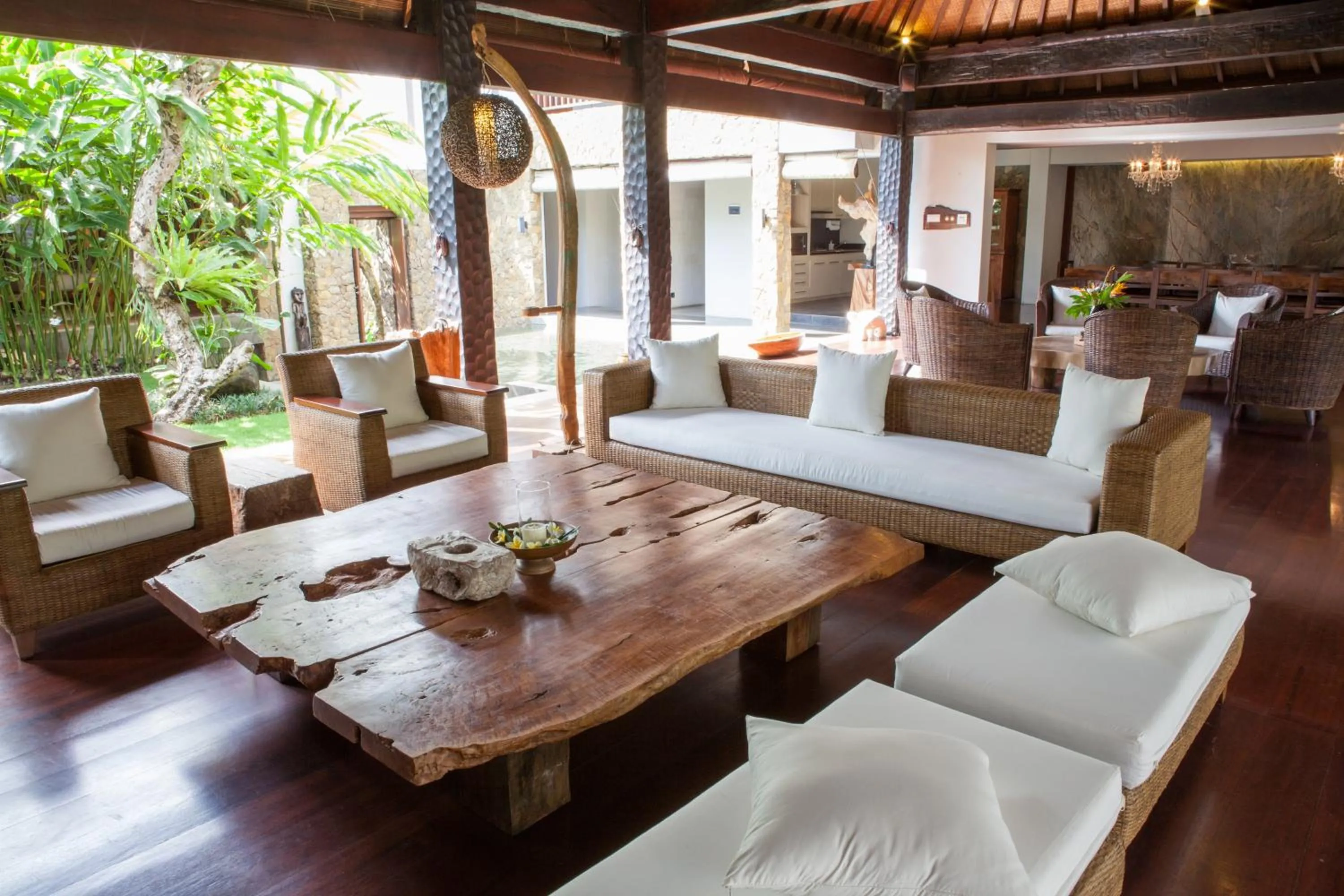 Communal lounge/ TV room in Swarapadi Villa