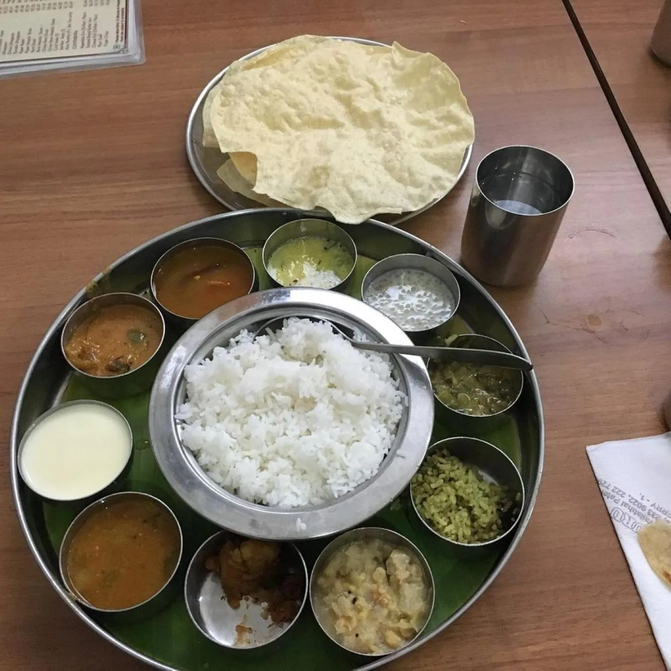 Restaurant/places to eat in Hotel Surguru