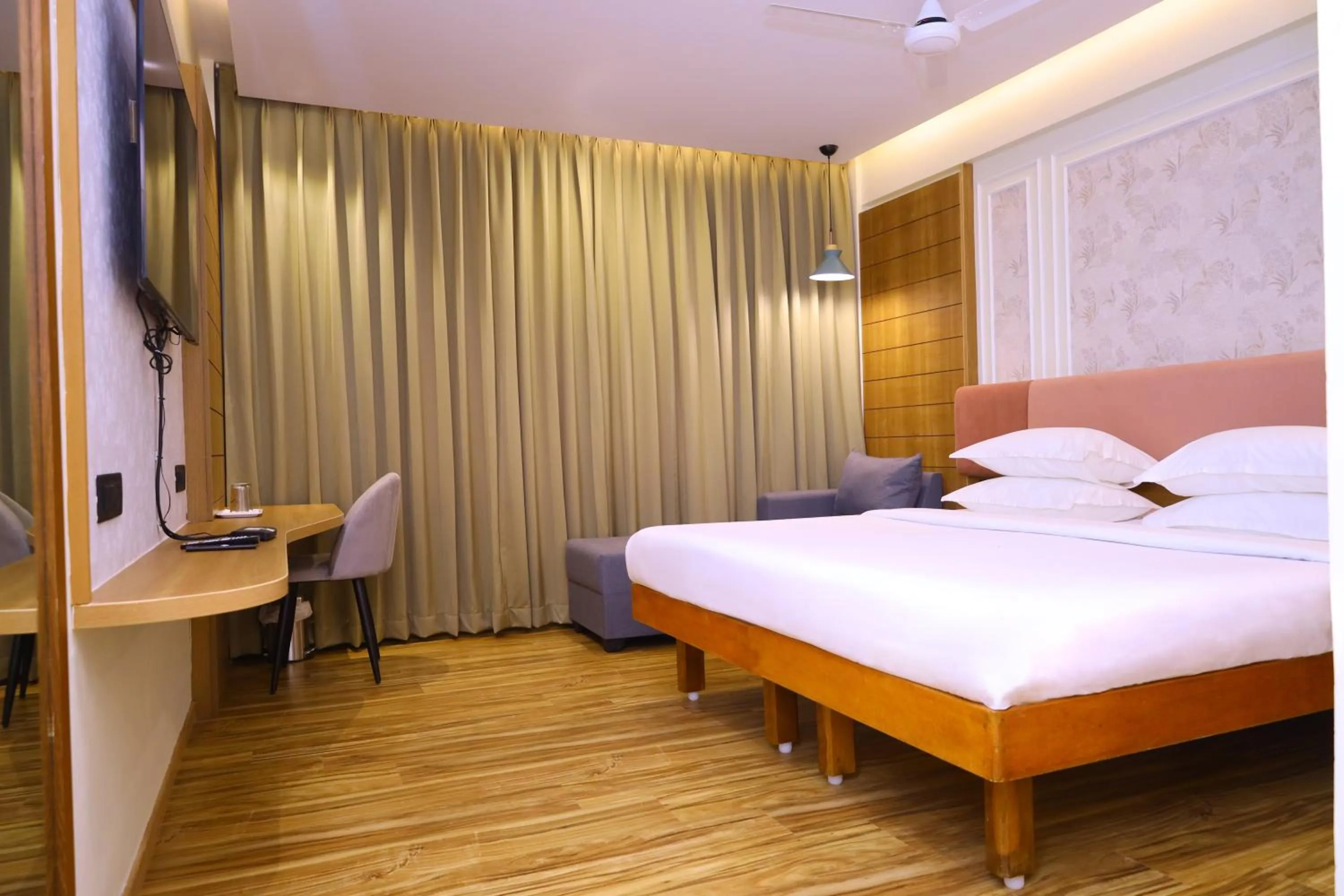 Bed in Hotel Surguru